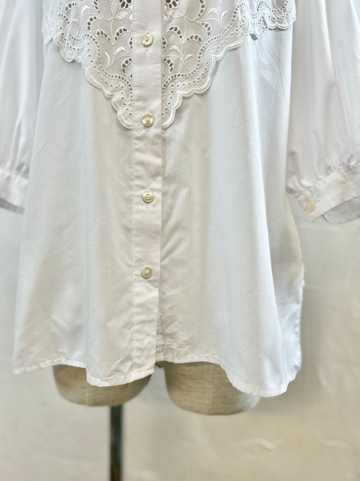 Vintage White Blouse 〜C&A〜 [E30206]