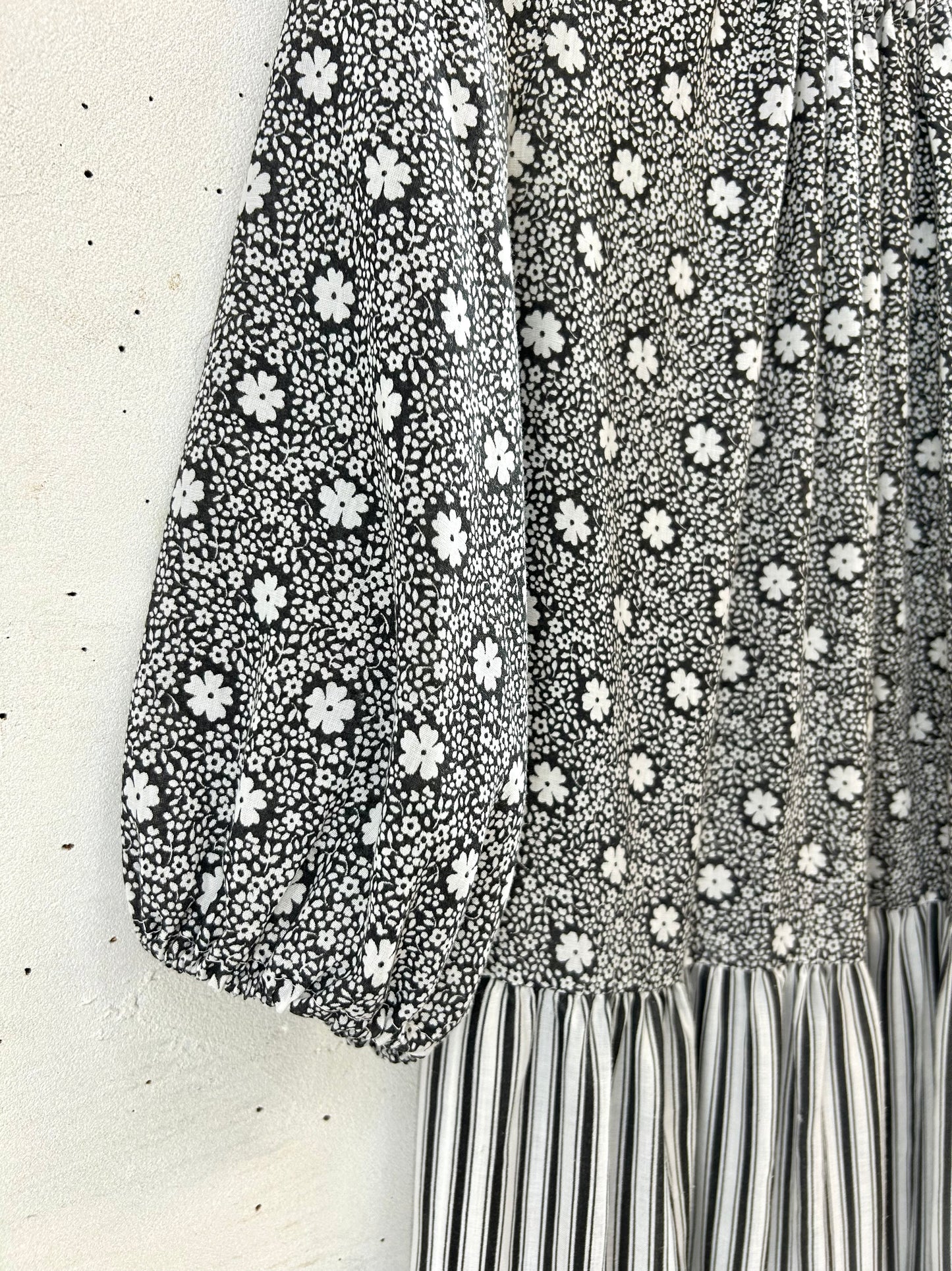 ’70s Vintage Dress [H28244]