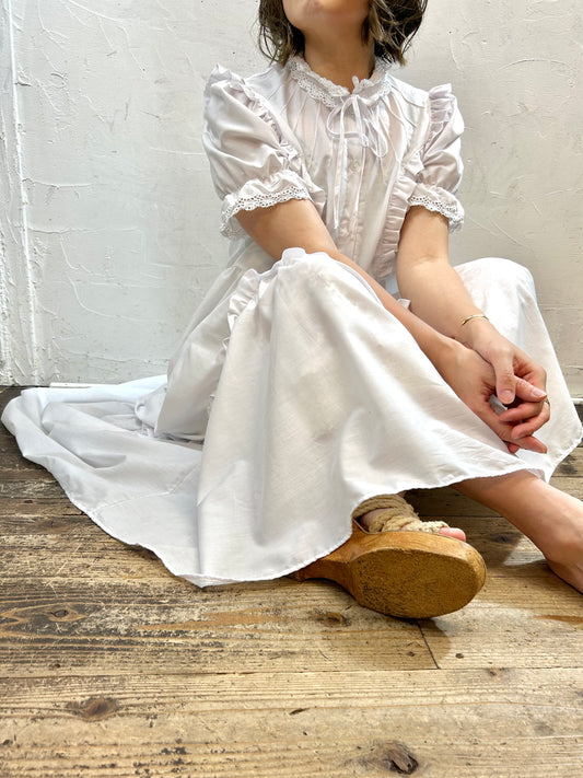 ’70s Vintage White Dress [F27585]