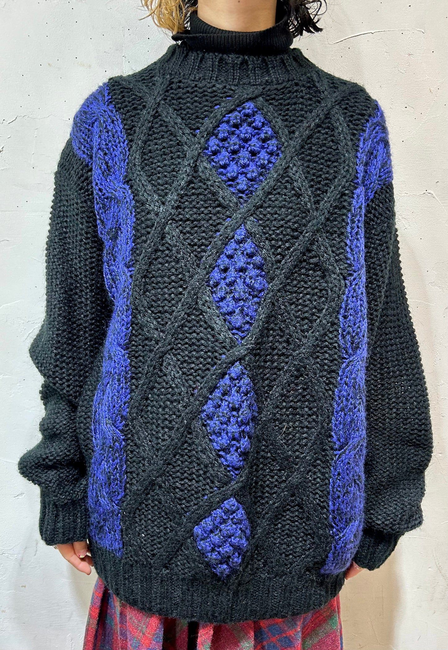 Vintage Hand Knit Sweater [L25839]