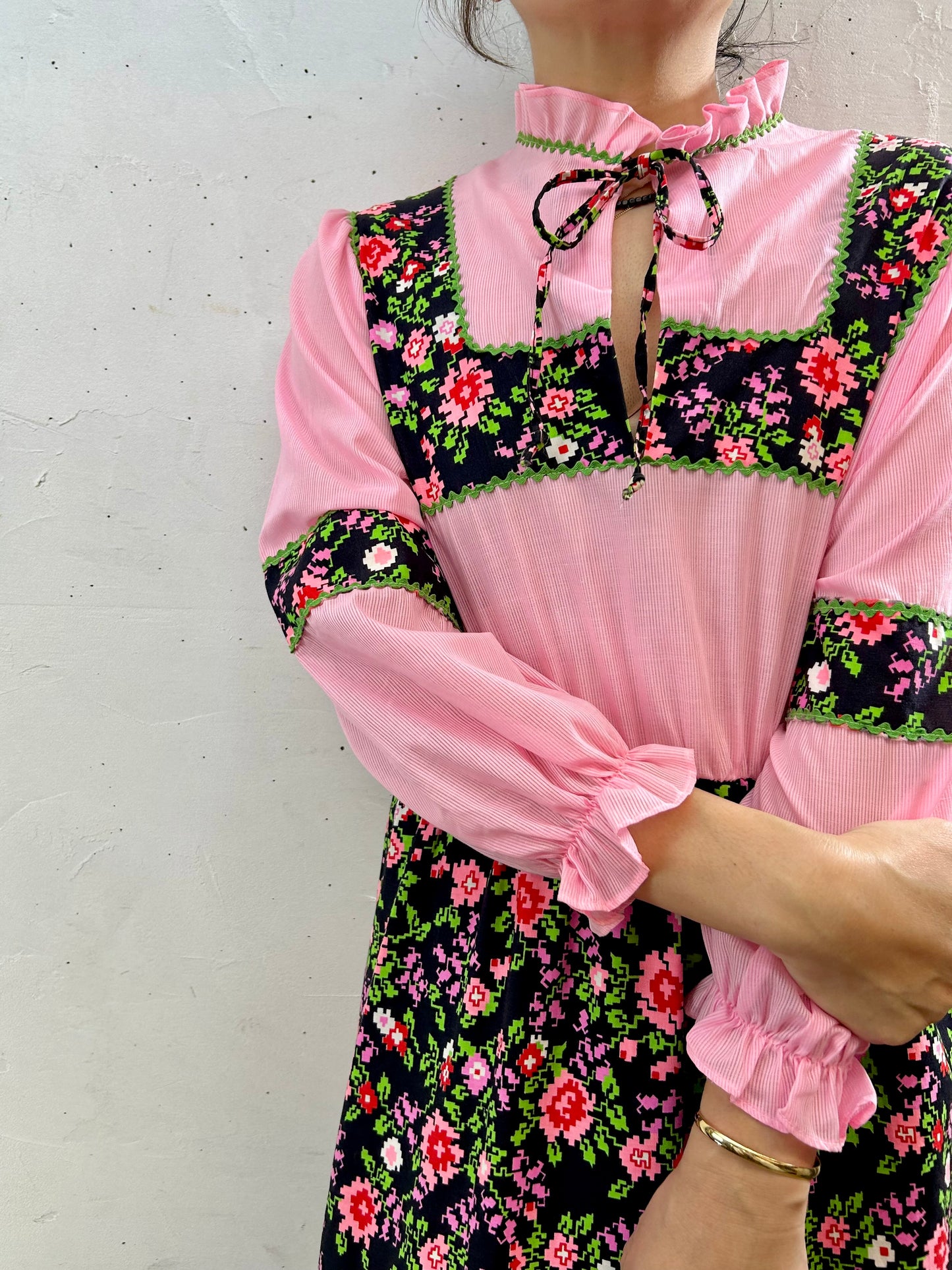 '70s Vintage Dress [J28692]