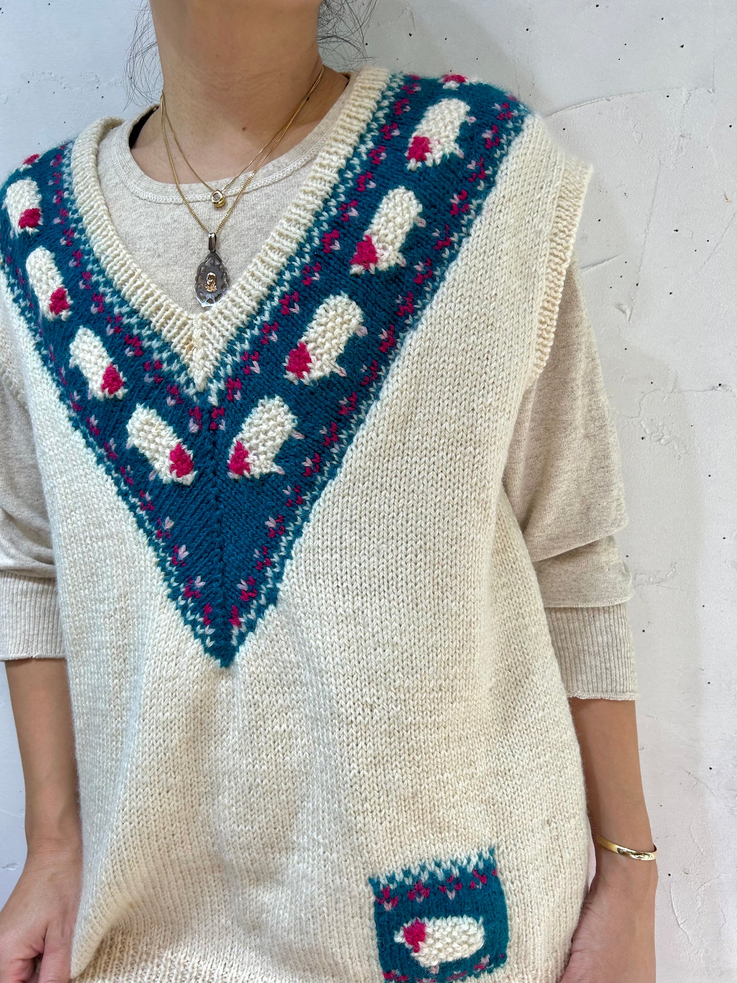 Vintage Hand Knit Vest [J25317]