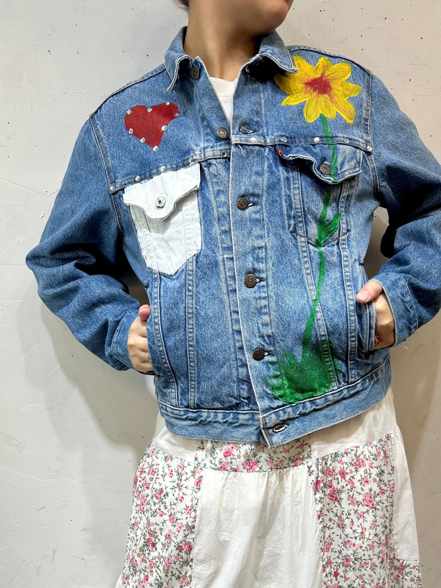 Vintage Handpainted Denim Jacket 〜Livi's〜 [C26556]