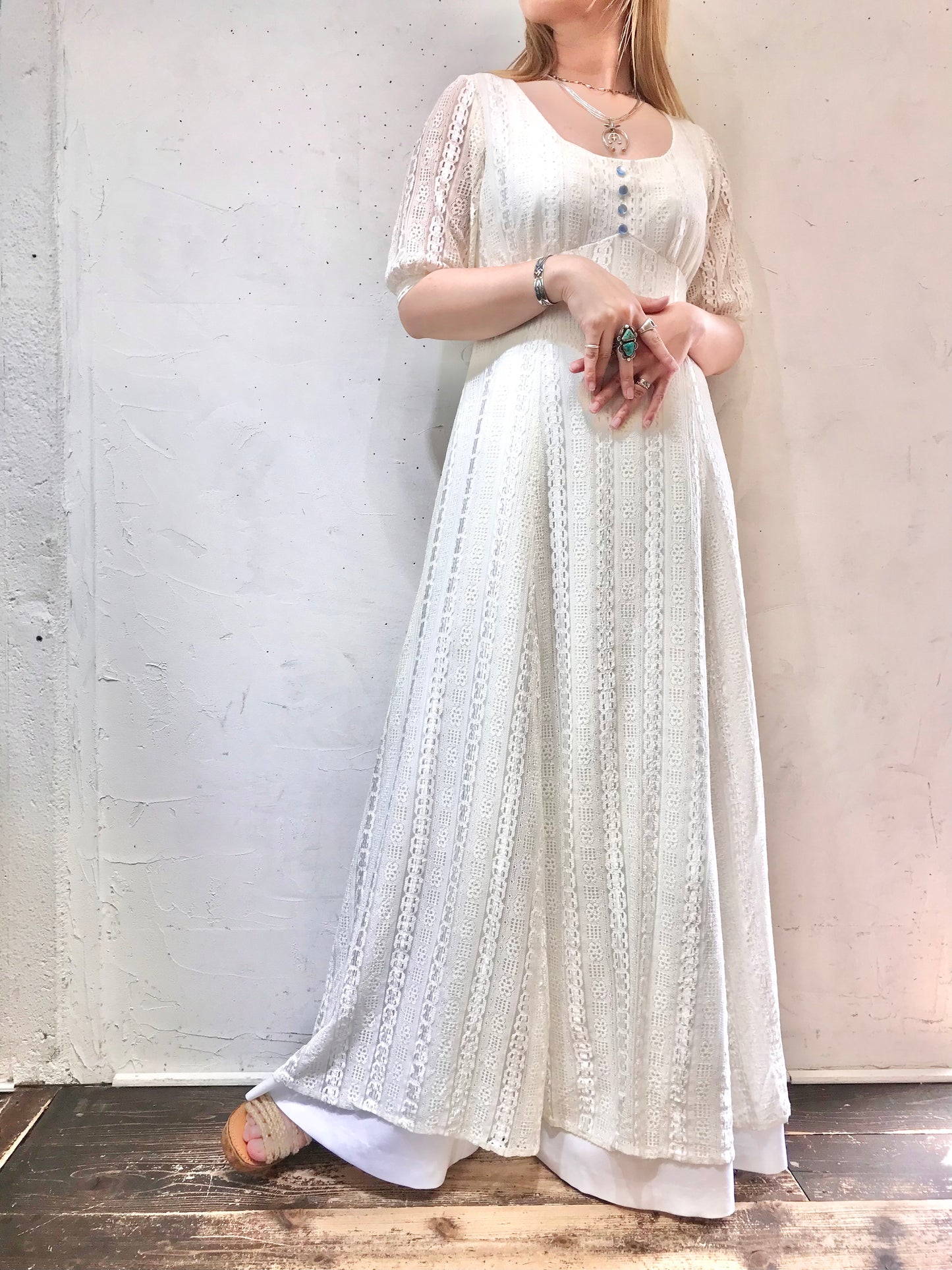 ’70s Vintage White Lace Dress [E24022]