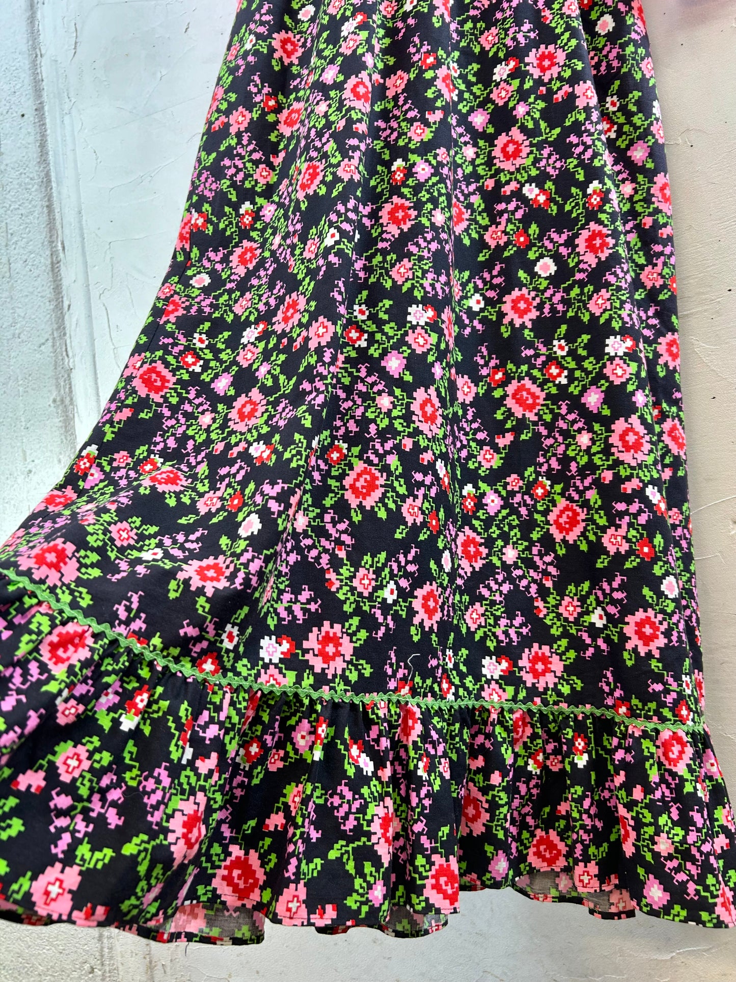 '70s Vintage Dress [J28692]