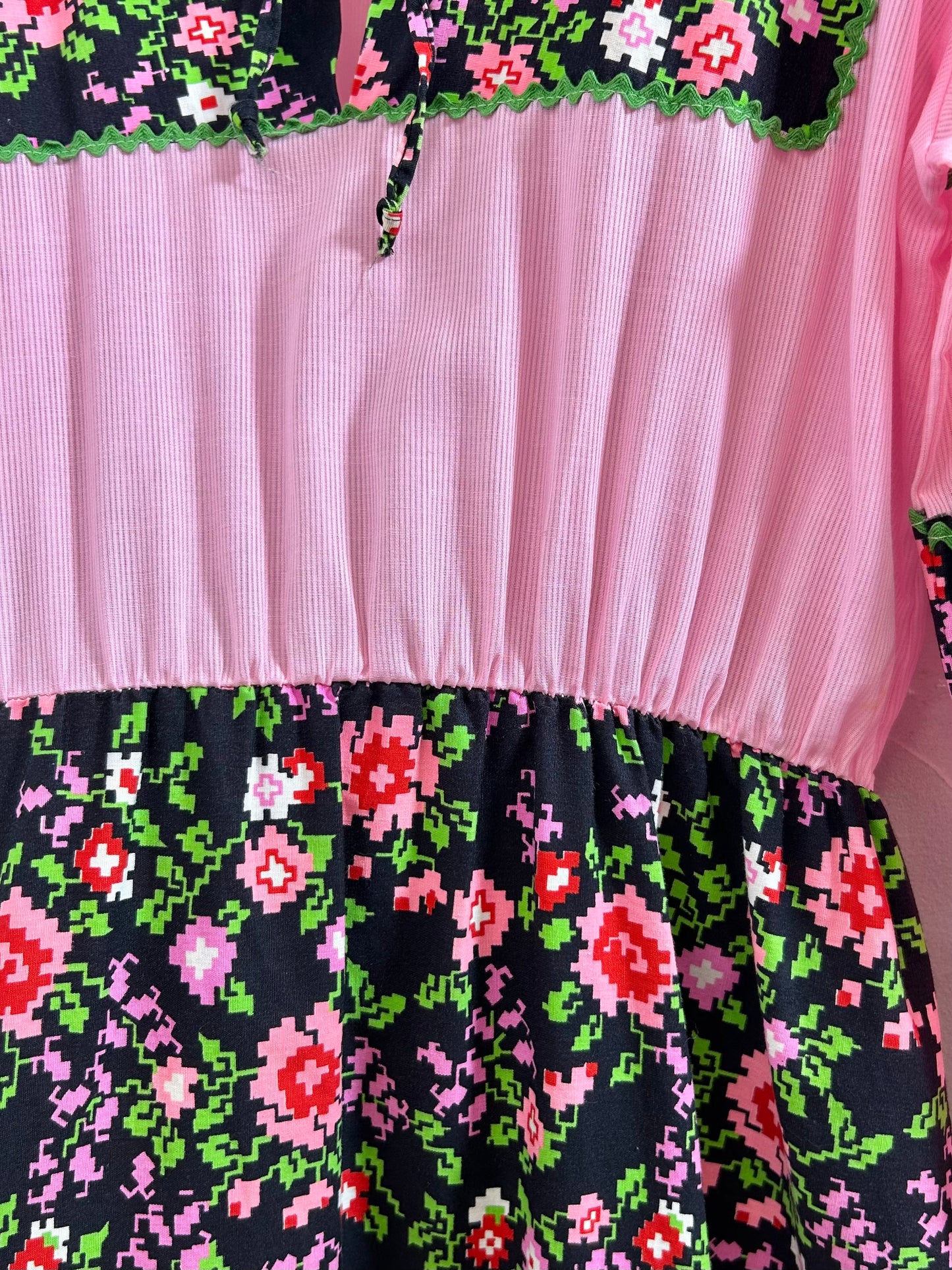 '70s Vintage Dress [J28692]