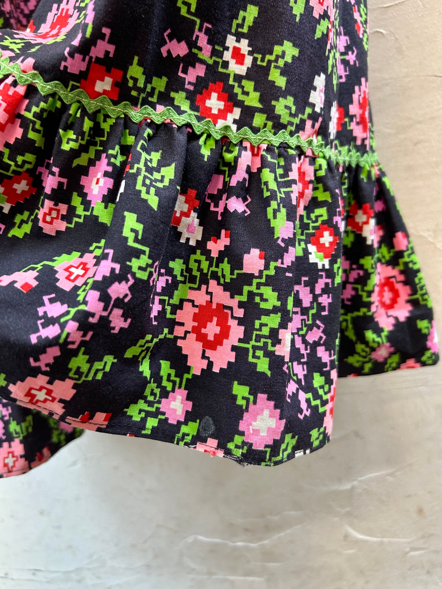 '70s Vintage Dress [J28692]