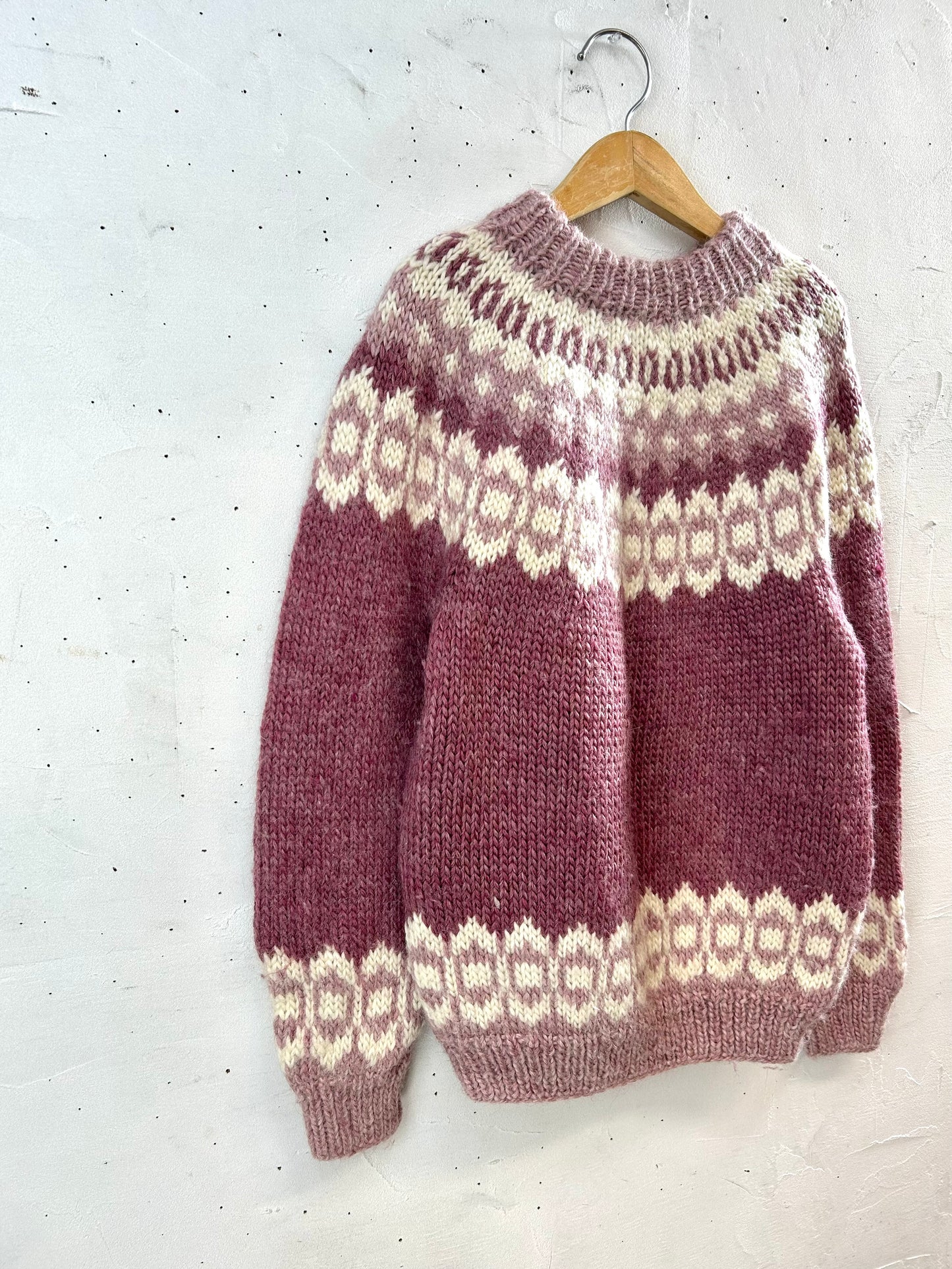 Vintage Hand Knit Sweater MADE IN GREAT BRITAIN [L29141]