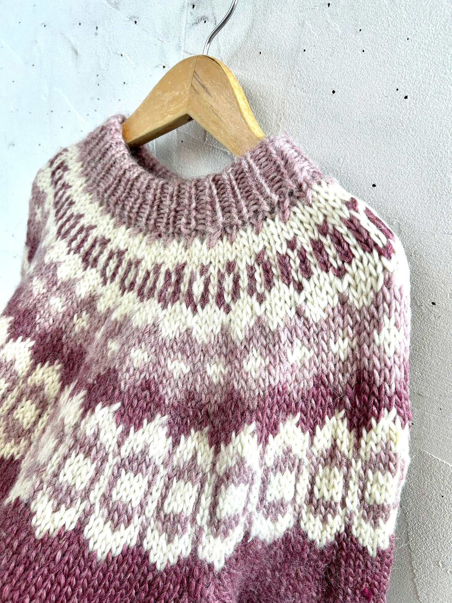 Vintage Hand Knit Sweater MADE IN GREAT BRITAIN [L29141]
