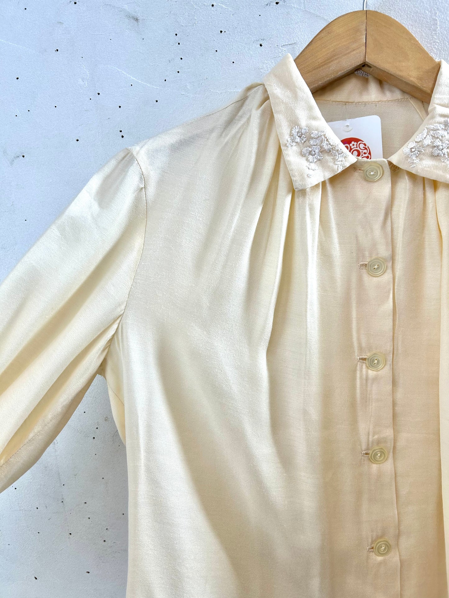 Vintage Off White Blouse  [K28908]