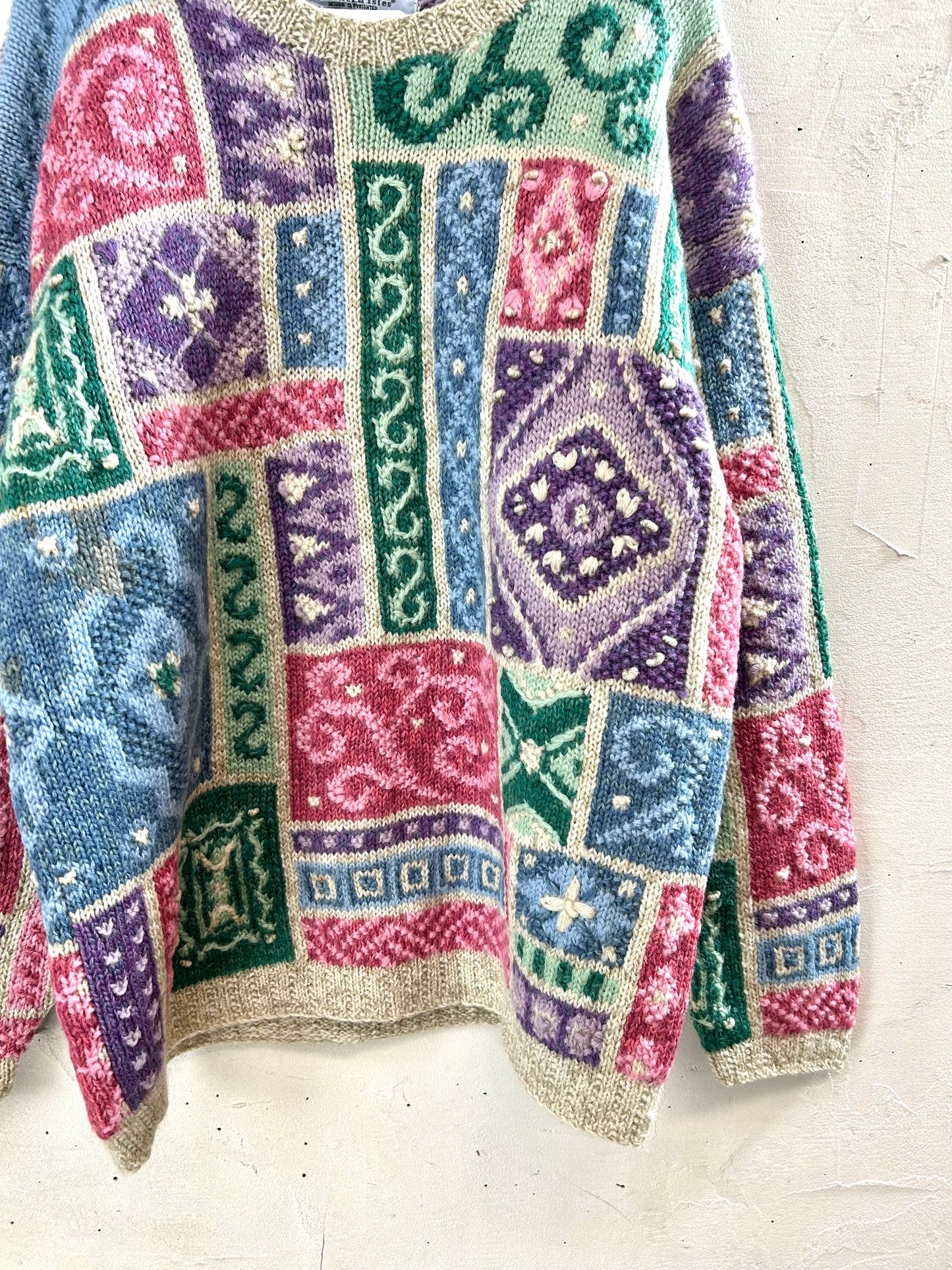 Vintage Sweater Knitted by hand [L29139]