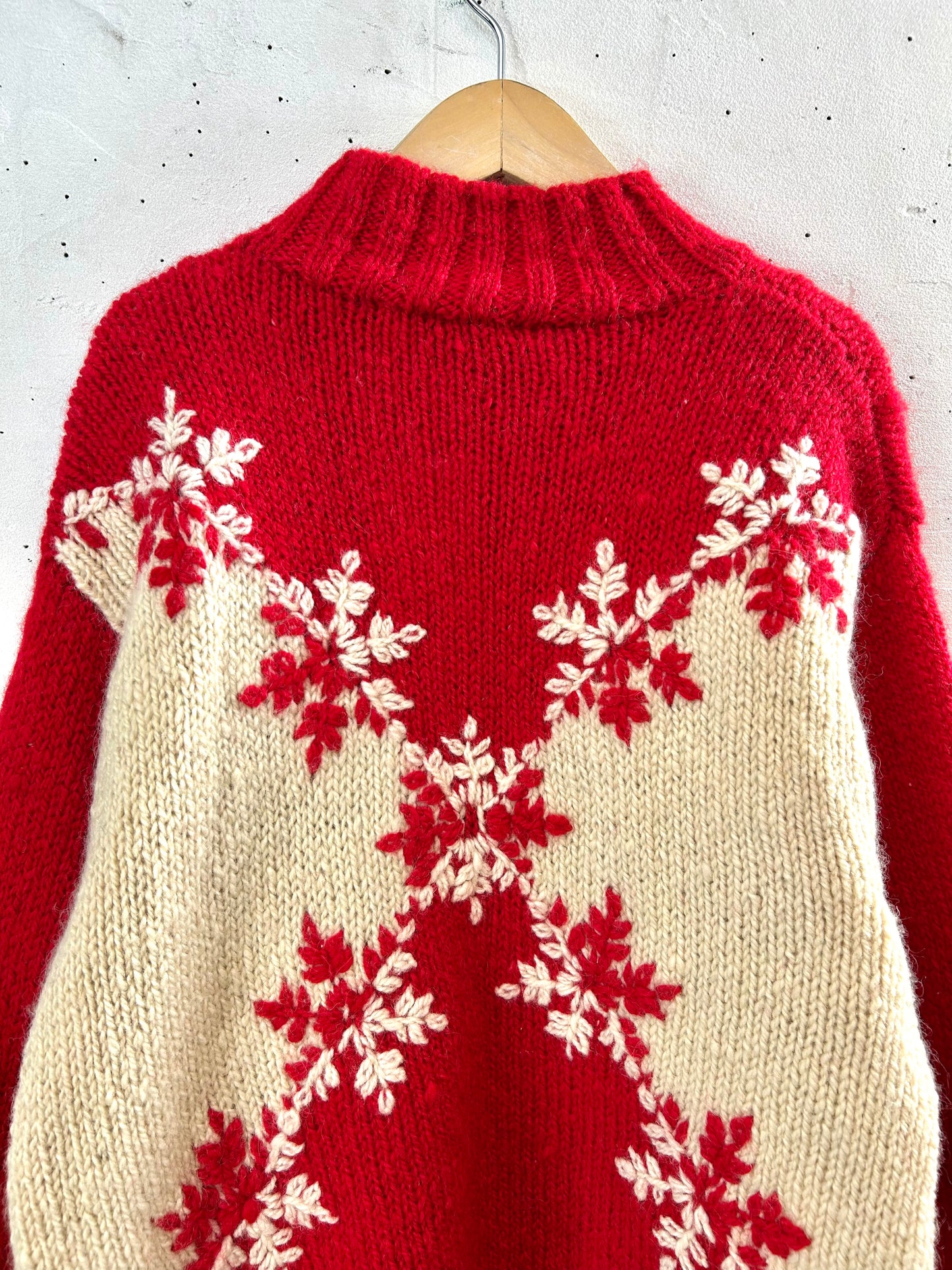 Vintage Hand Knit Sweater [L29135]