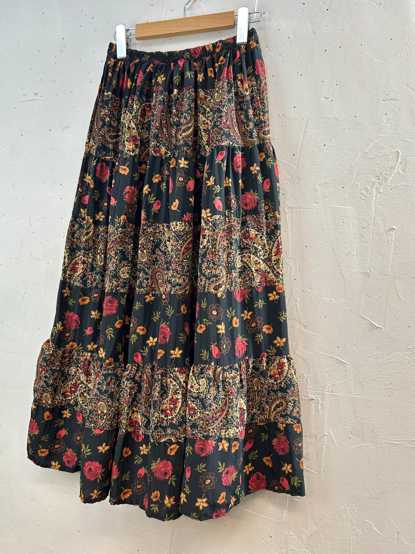 Vintage Tiered Skirt MADE lN USA [D30009]