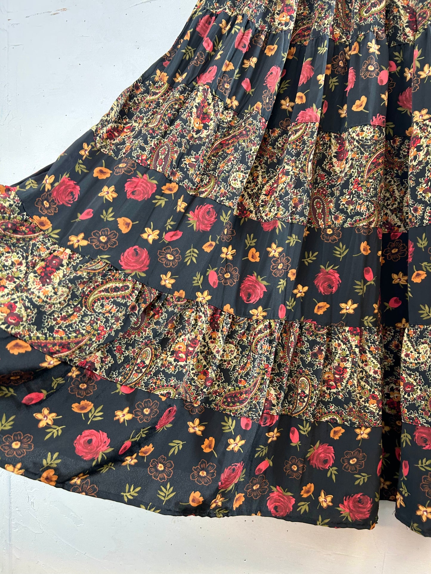 Vintage Tiered Skirt MADE lN USA [D30009]