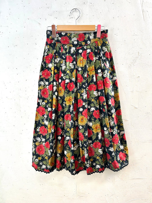 Vintage Skirt   [L29147]