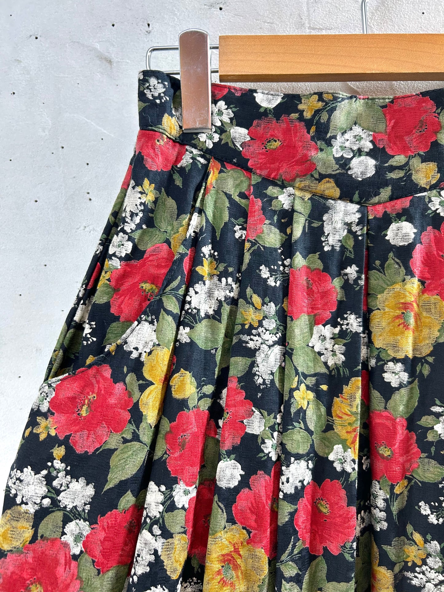 Vintage Skirt   [L29147]