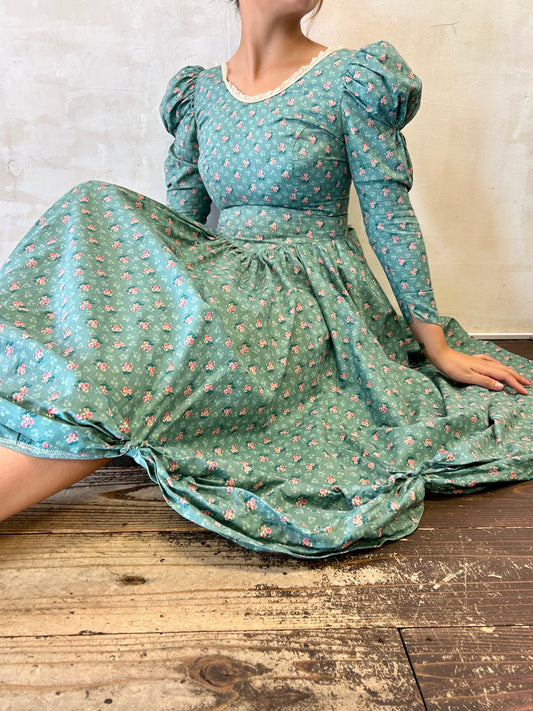 ’70s Vintage Flower Dress [H28276]