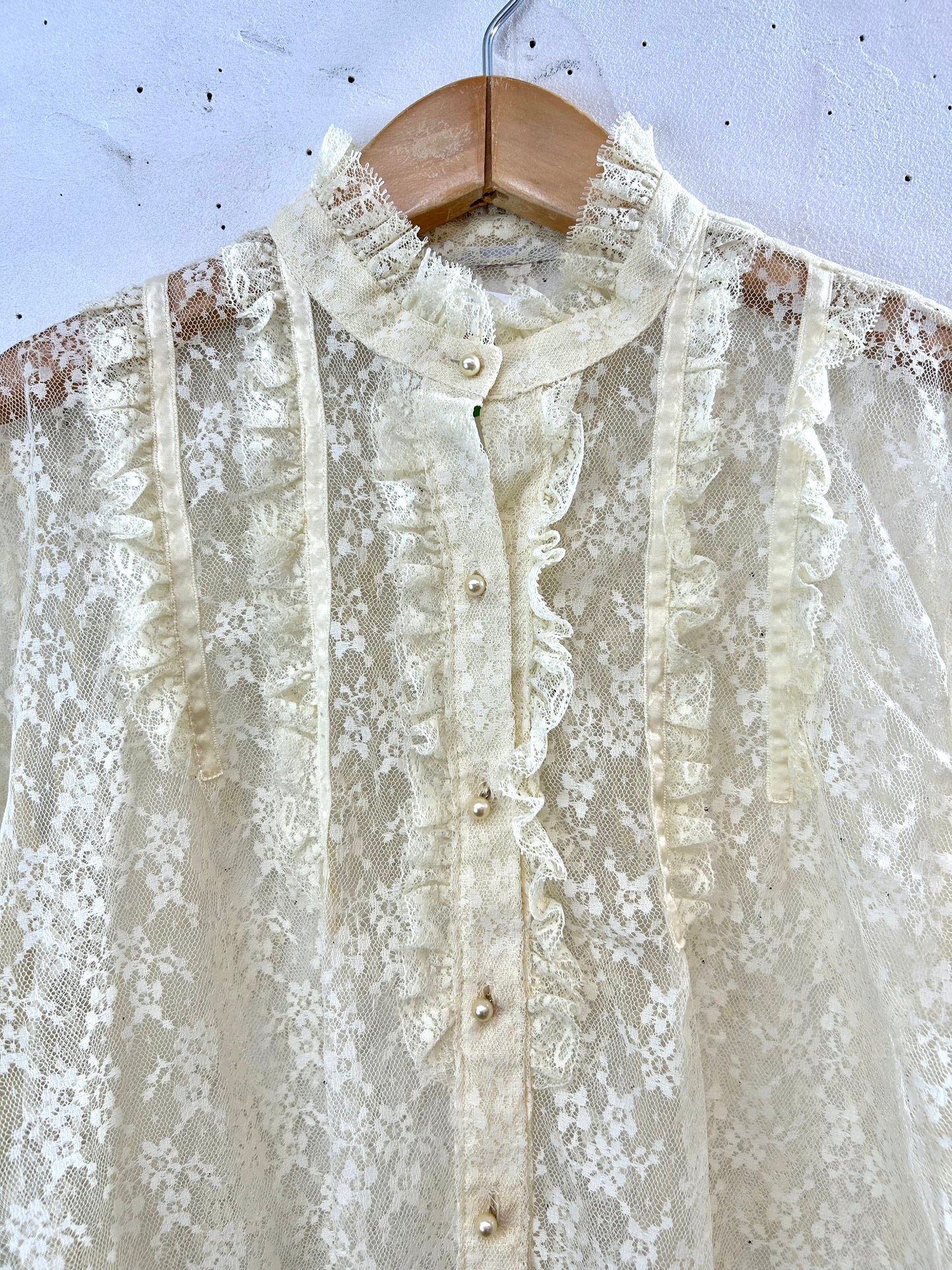 Vintage White Lace Blouse [D30023]