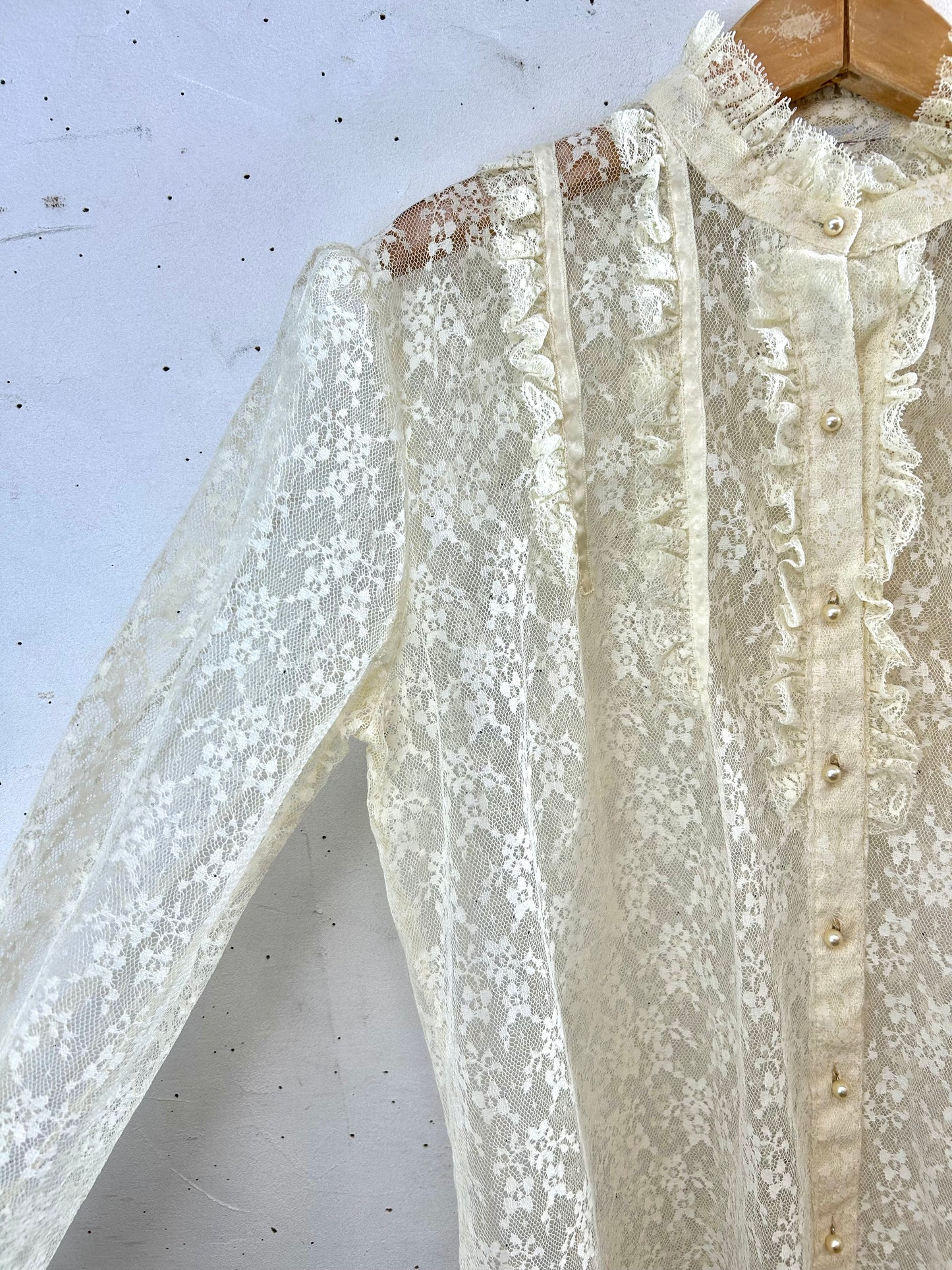 Vintage White Lace Blouse [D30023]