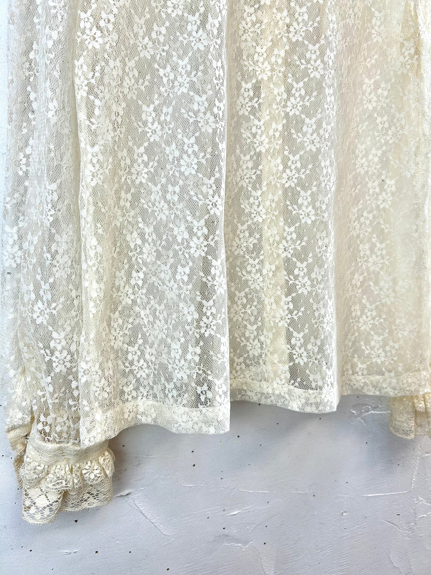 Vintage White Lace Blouse [D30023]