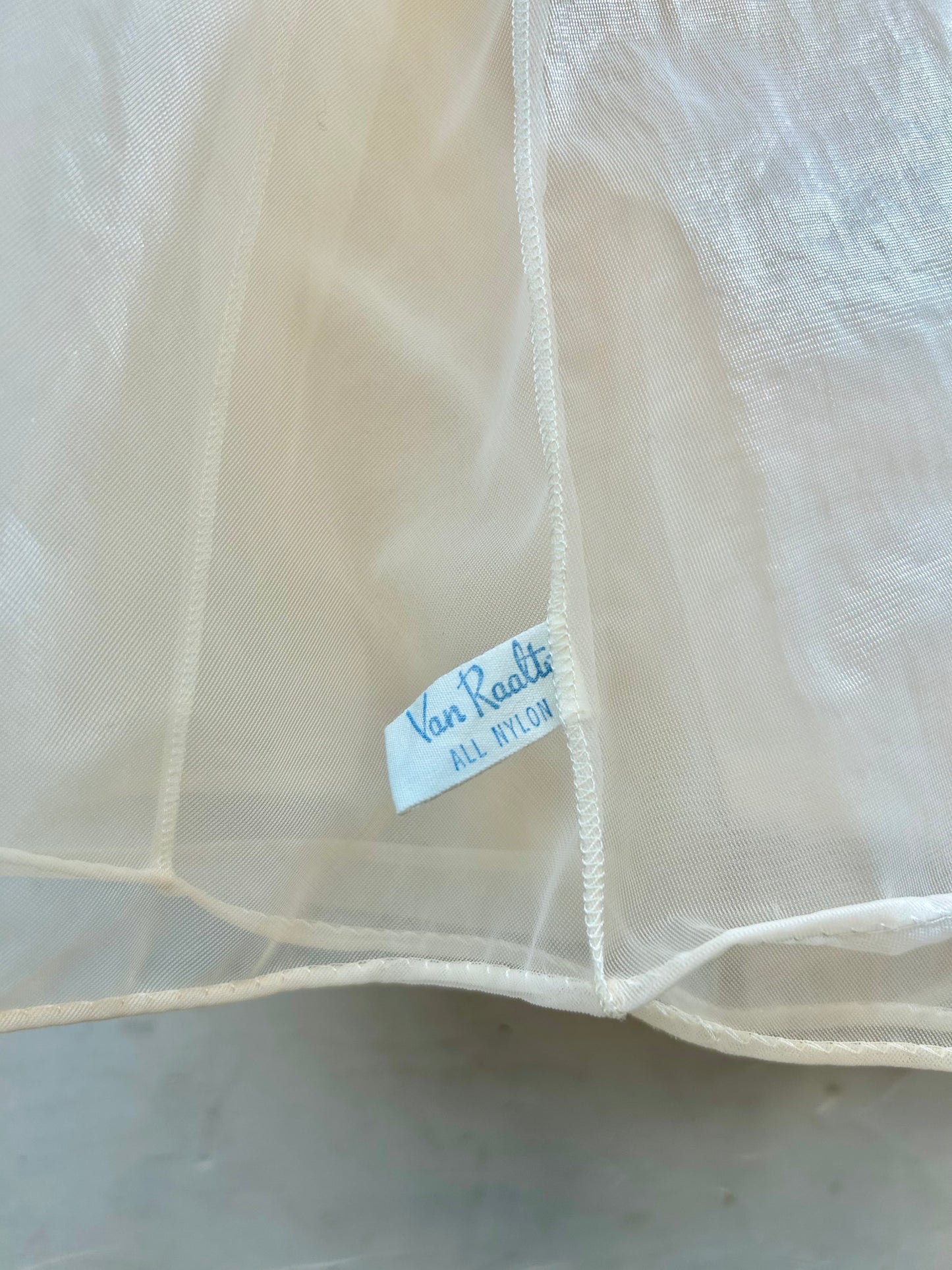 Vintage Lingerie Gown MADE IN USA [E30235]