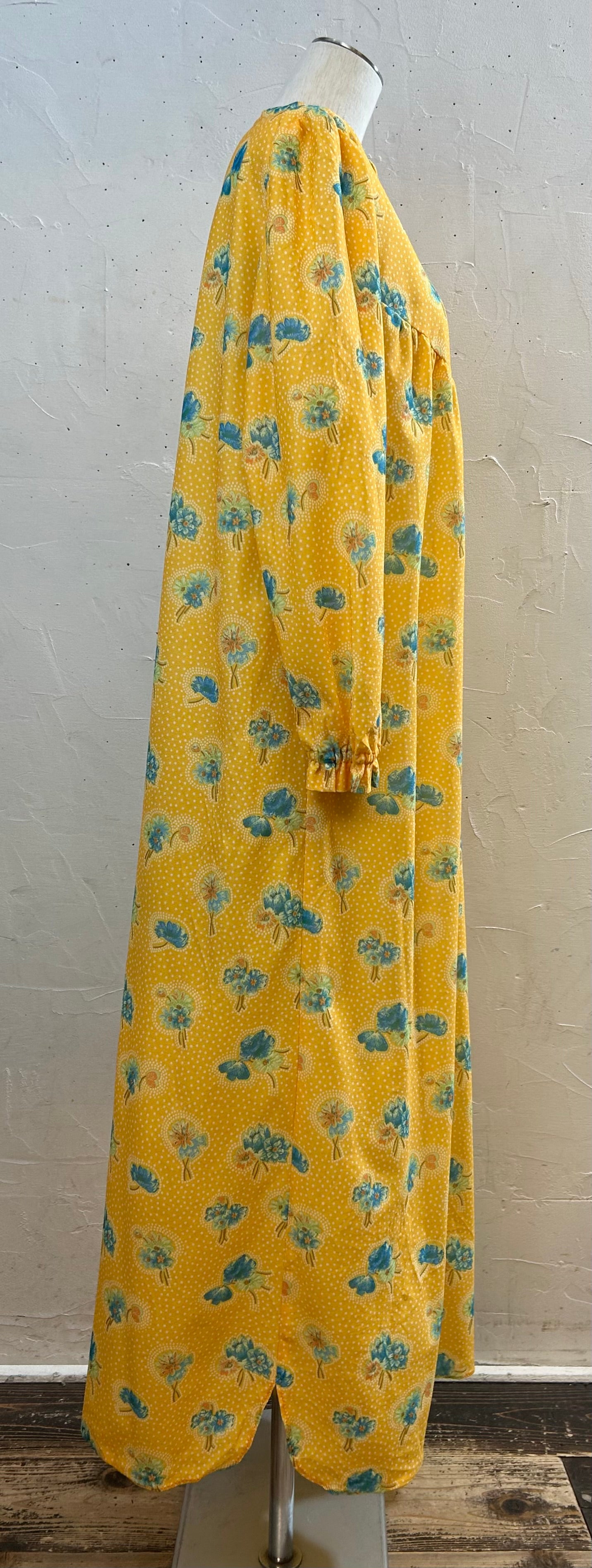 ’70s Vintage Dress [A29372]