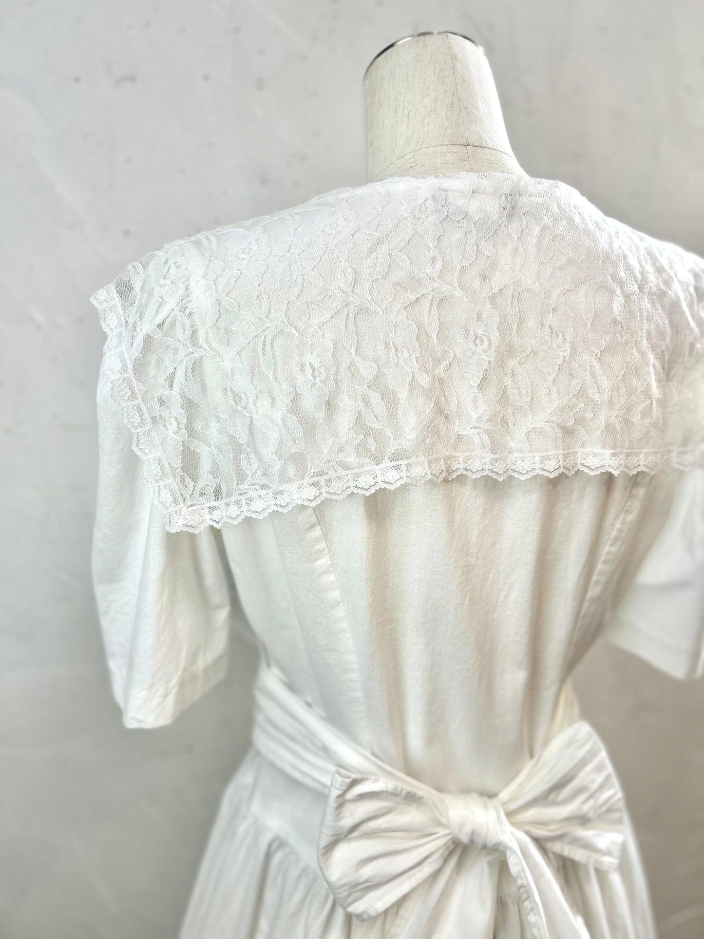 Vintage White Dress MADE IN USA[D30031]