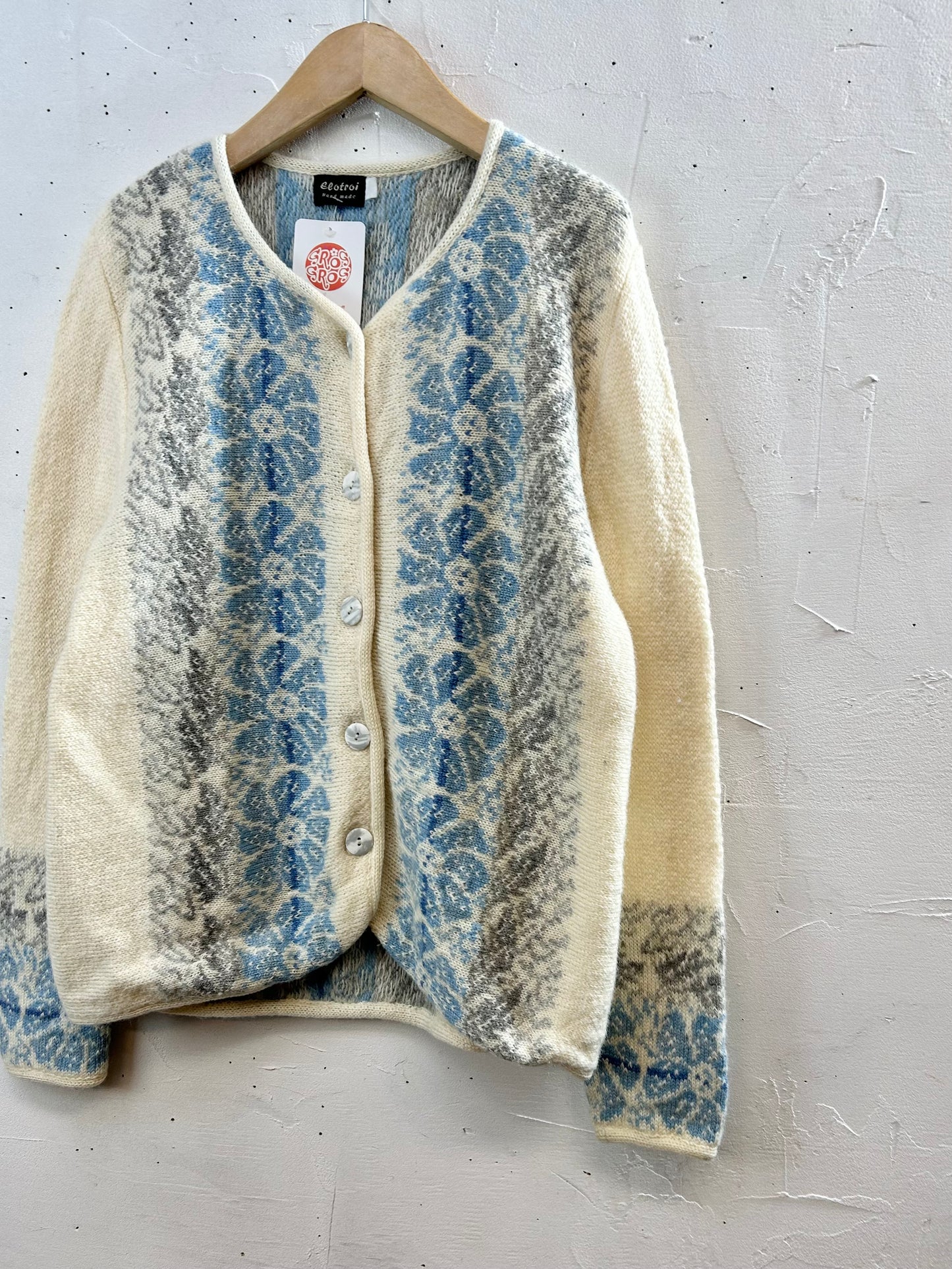 Vintage Hand Made Knit Cardigan [L29165]