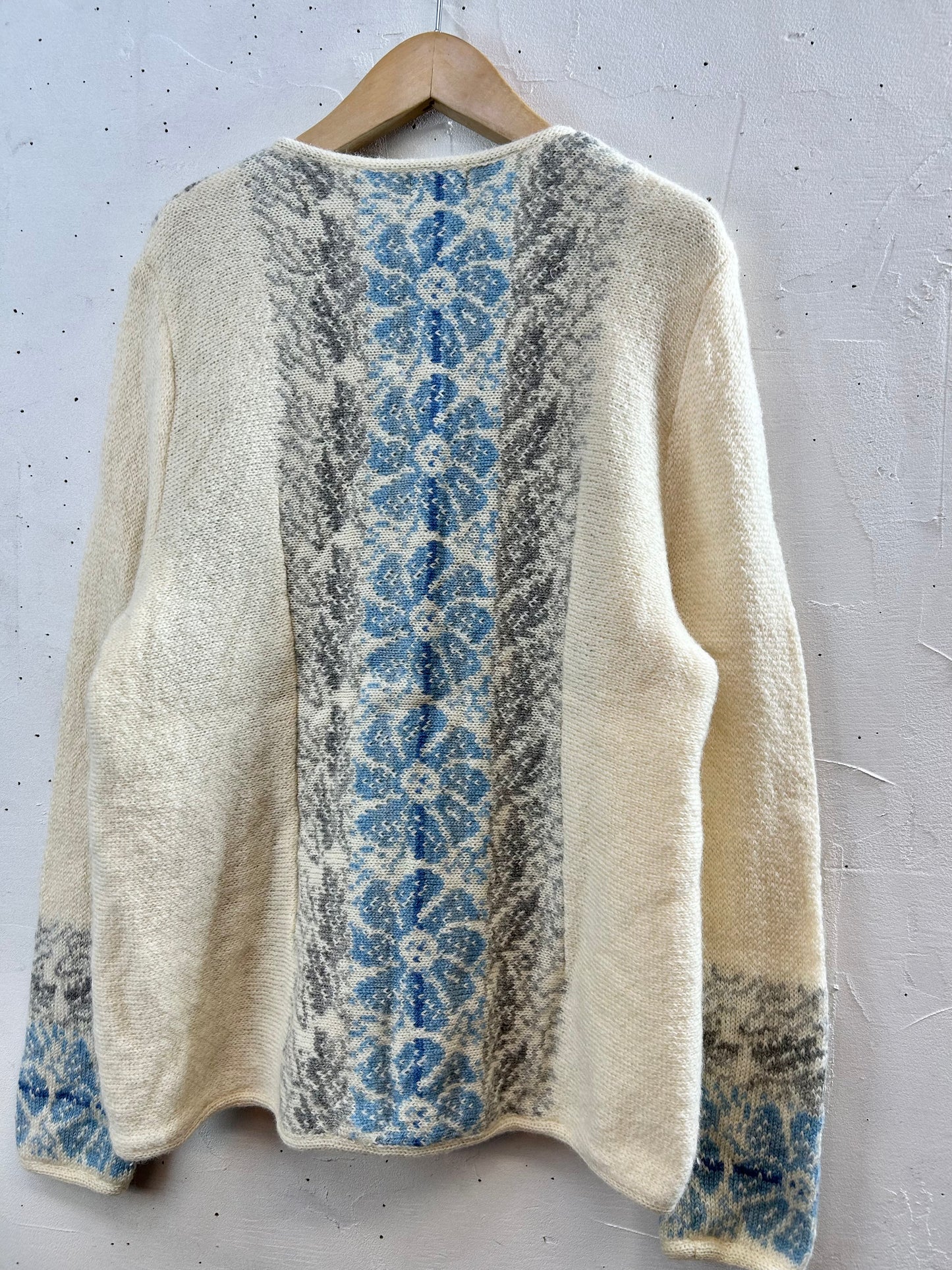 Vintage Hand Made Knit Cardigan [L29165]