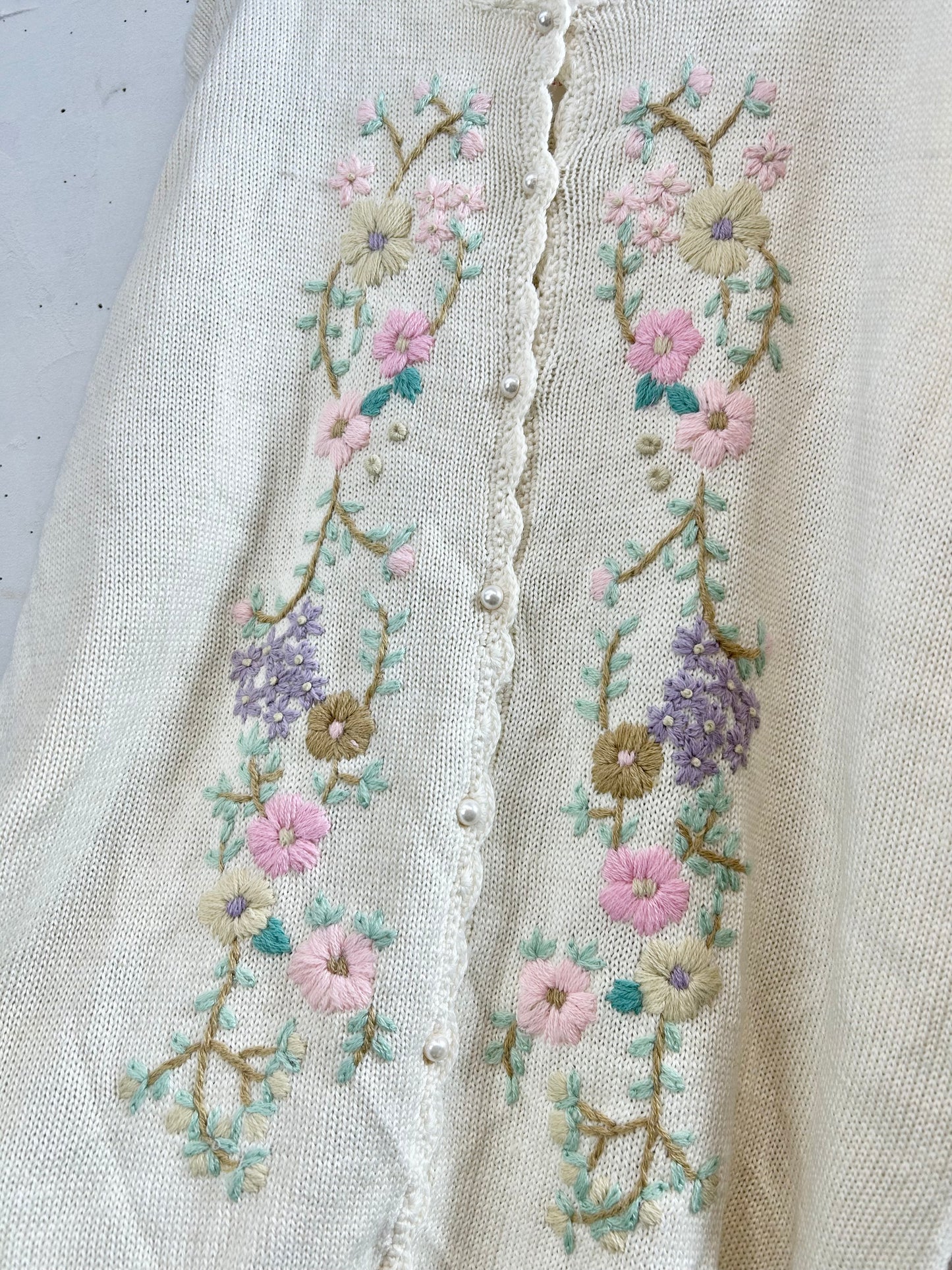 Vintage Embroidered Knit Cardigan [A29381]