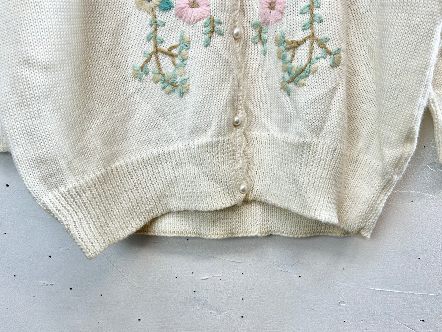 Vintage Embroidered Knit Cardigan [A29381]