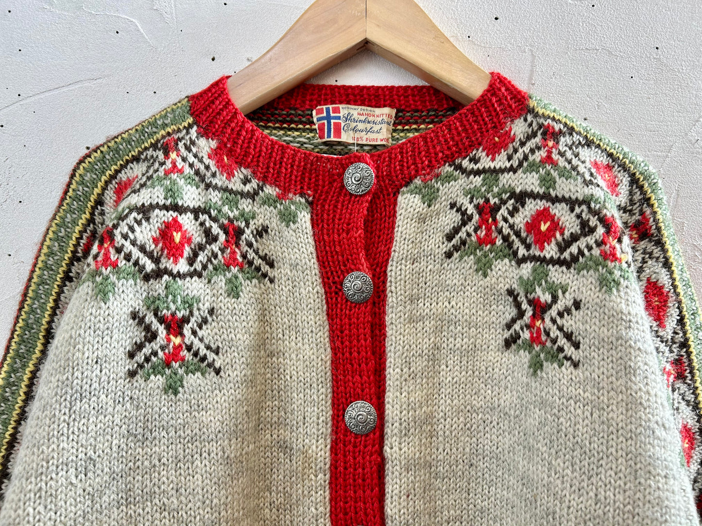 Vintage Nordic Hand Knit Cardigan [J28714]