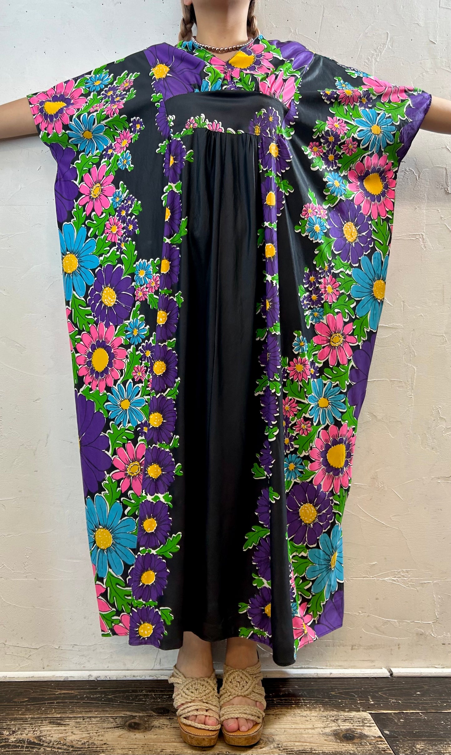 '60s-’70s Vintage Dress [G27927]