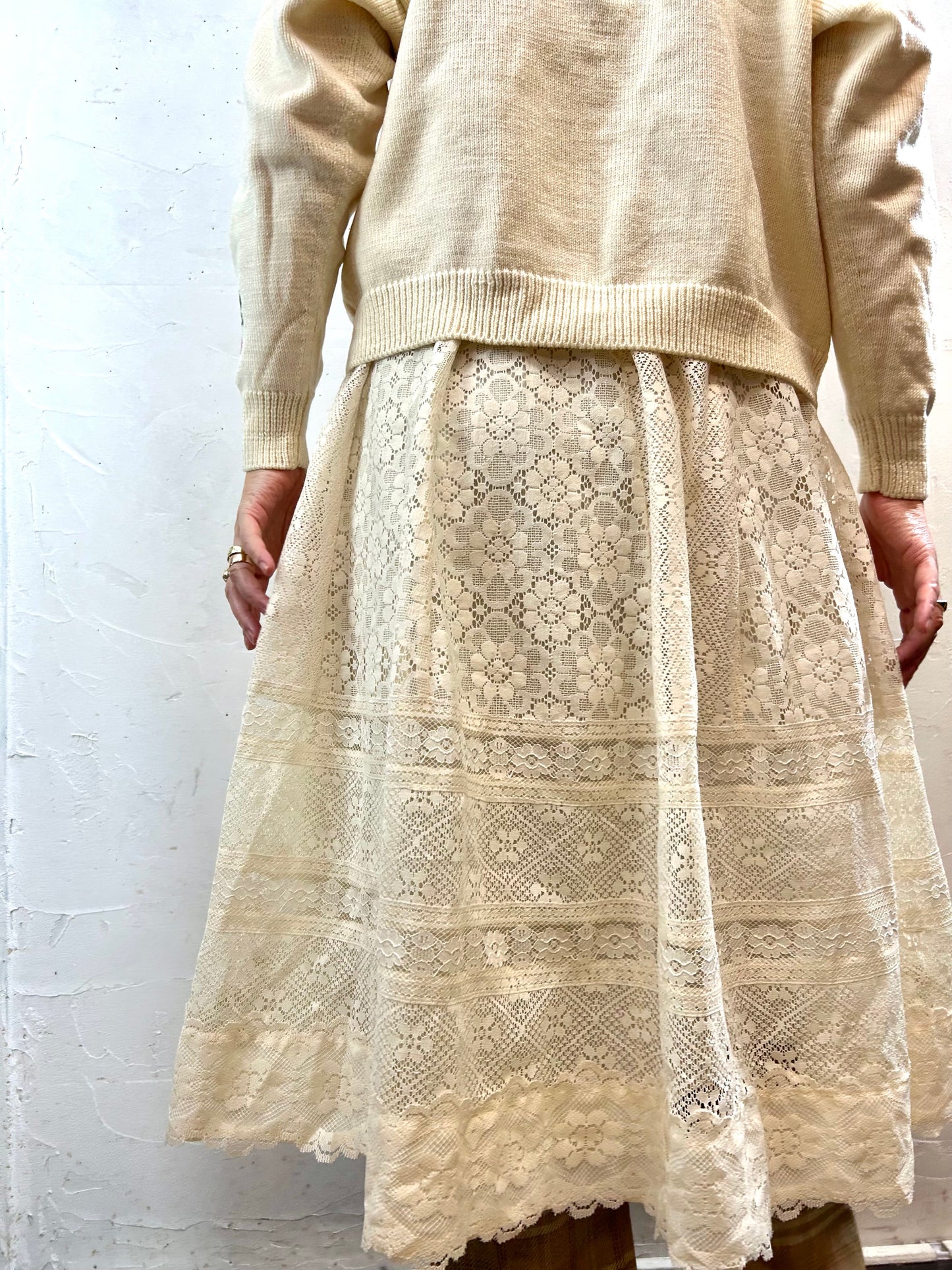 Vintage Lace Skirt  MADE IN USA [K28933]