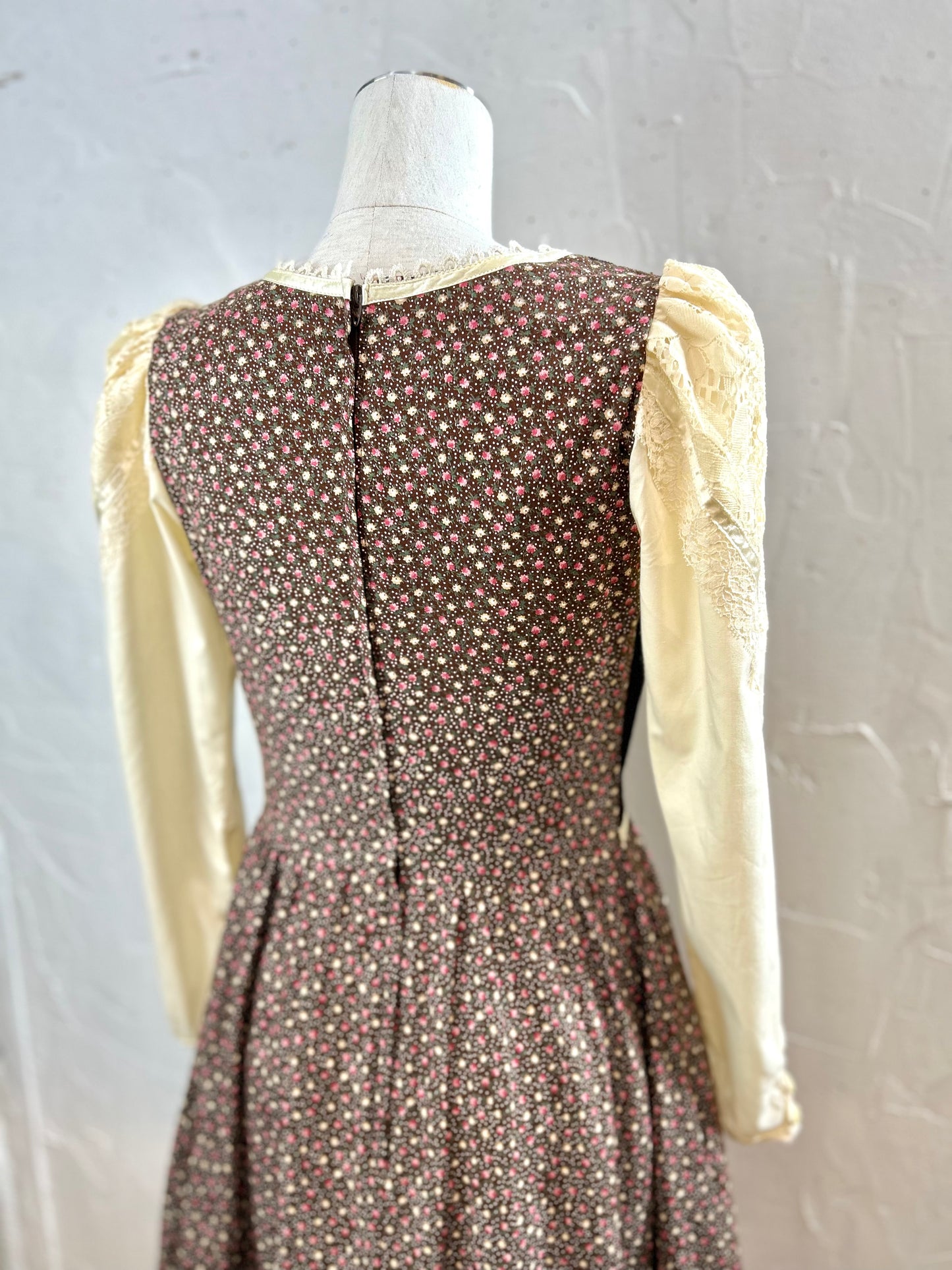 ’70s Vintage Dress〜GUNNE SAX 〜[D30025］