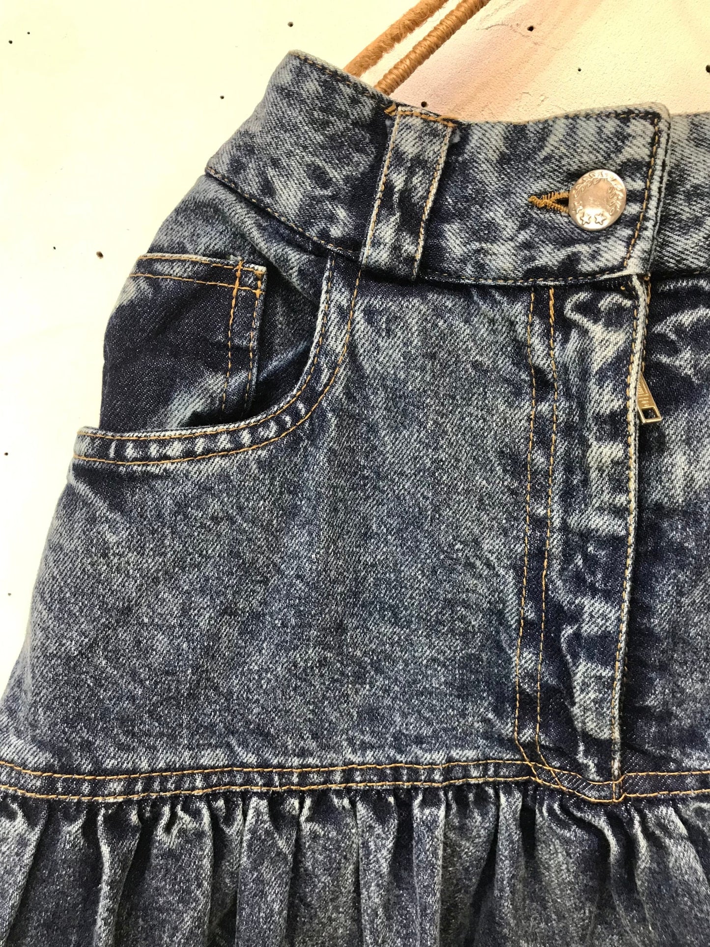 Vintage Denim Skirt [A26105]