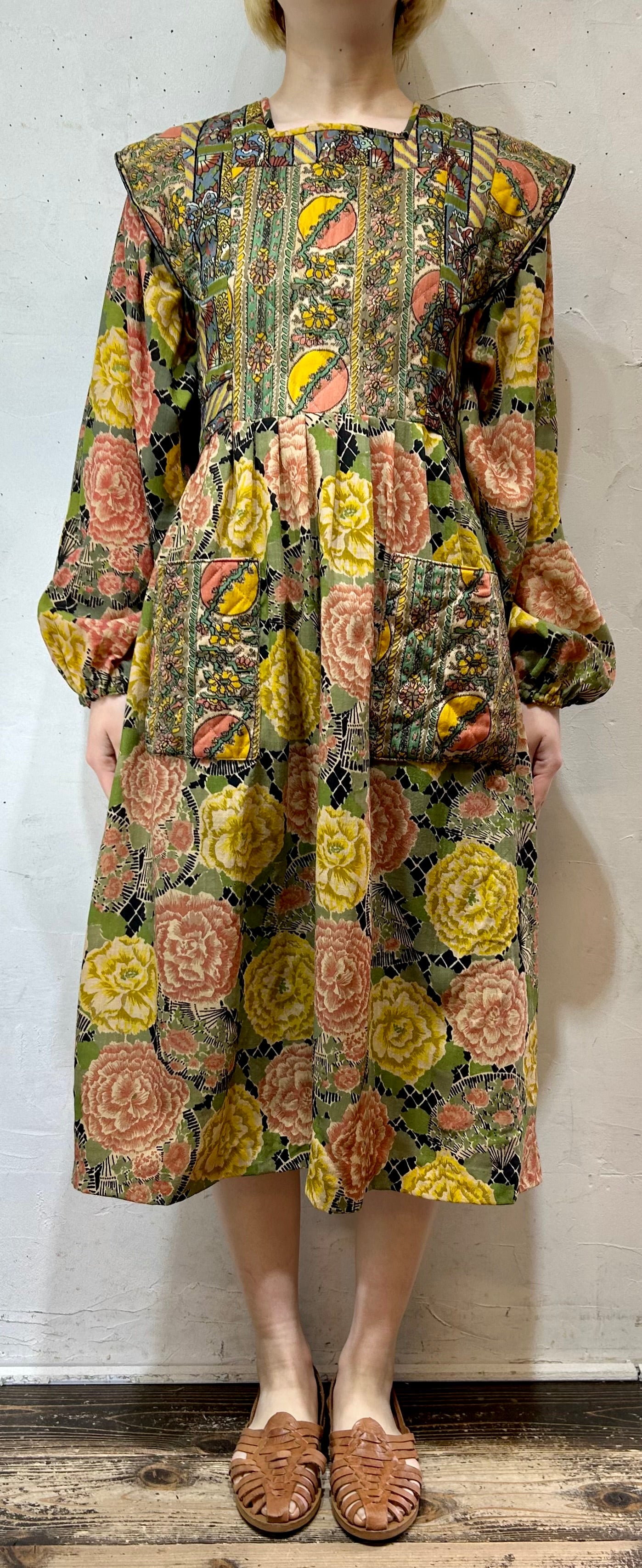 ’70s Vintage Dress MADE IN ENGLAND [C26607]