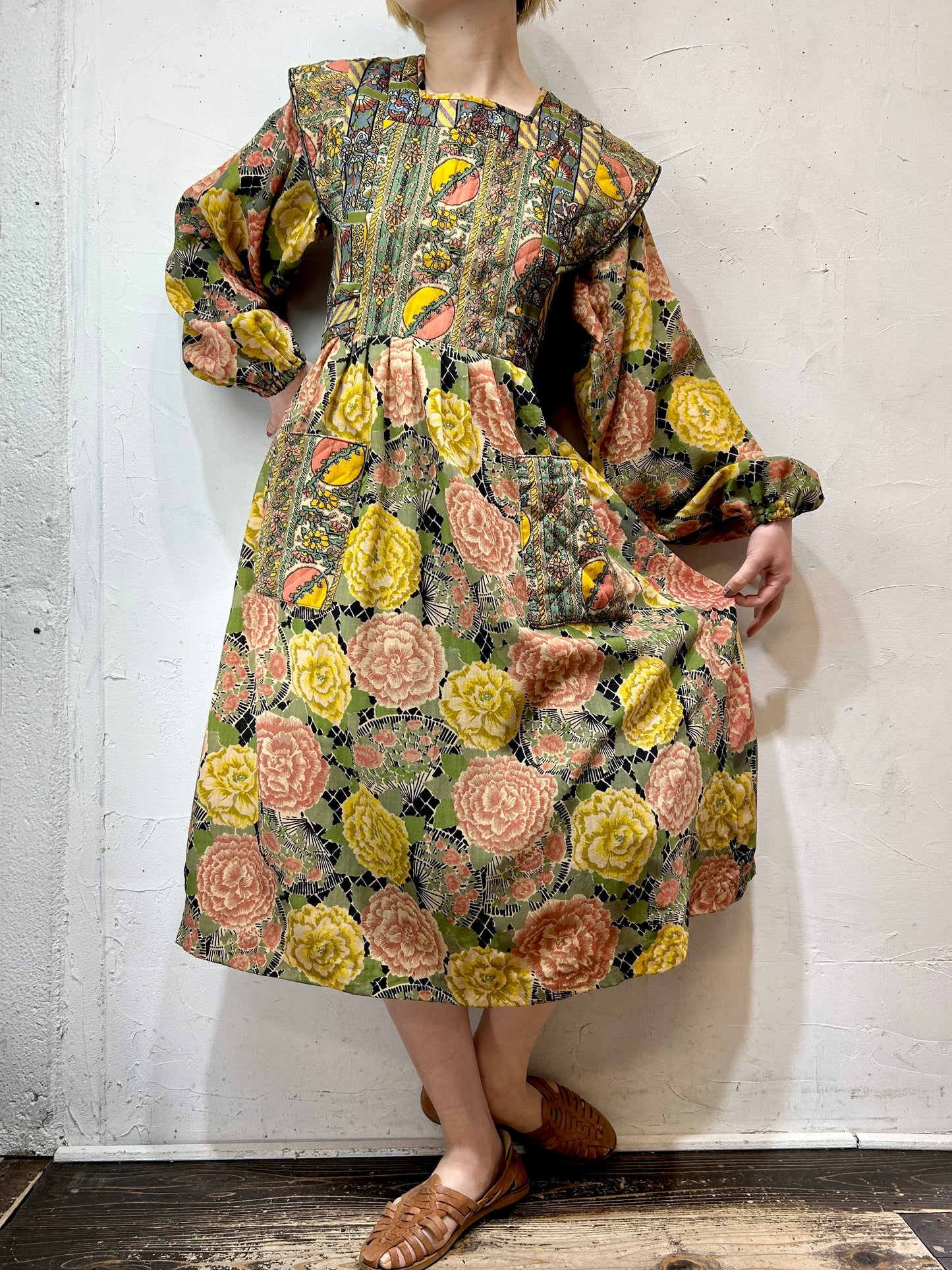 ’70s Vintage Dress MADE IN ENGLAND [C26607]