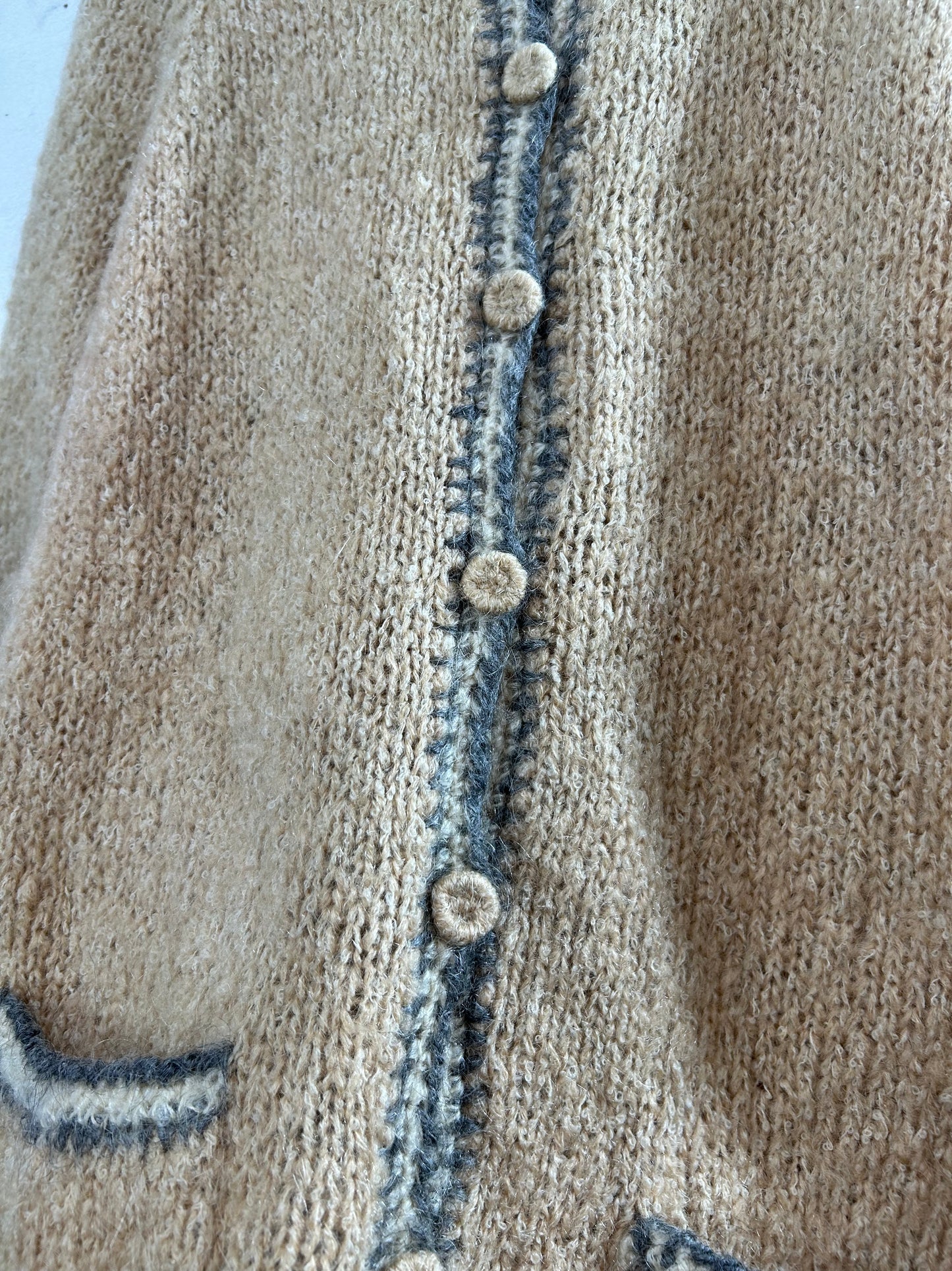 Vintage Knit Cardigan [L29174]