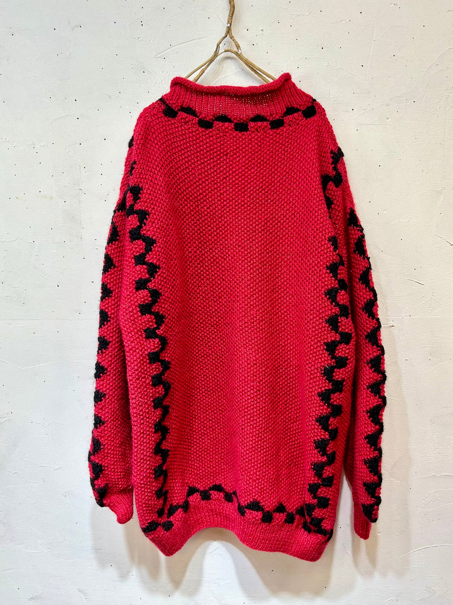 Vintage Hand Knit Sweater  [K25663]