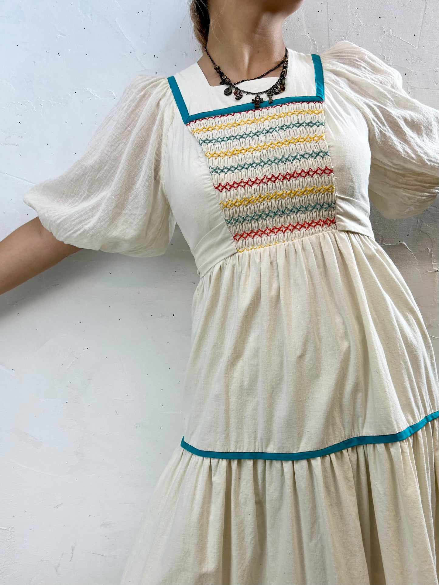 '70s Vintage Embroidery Dress [H28098]