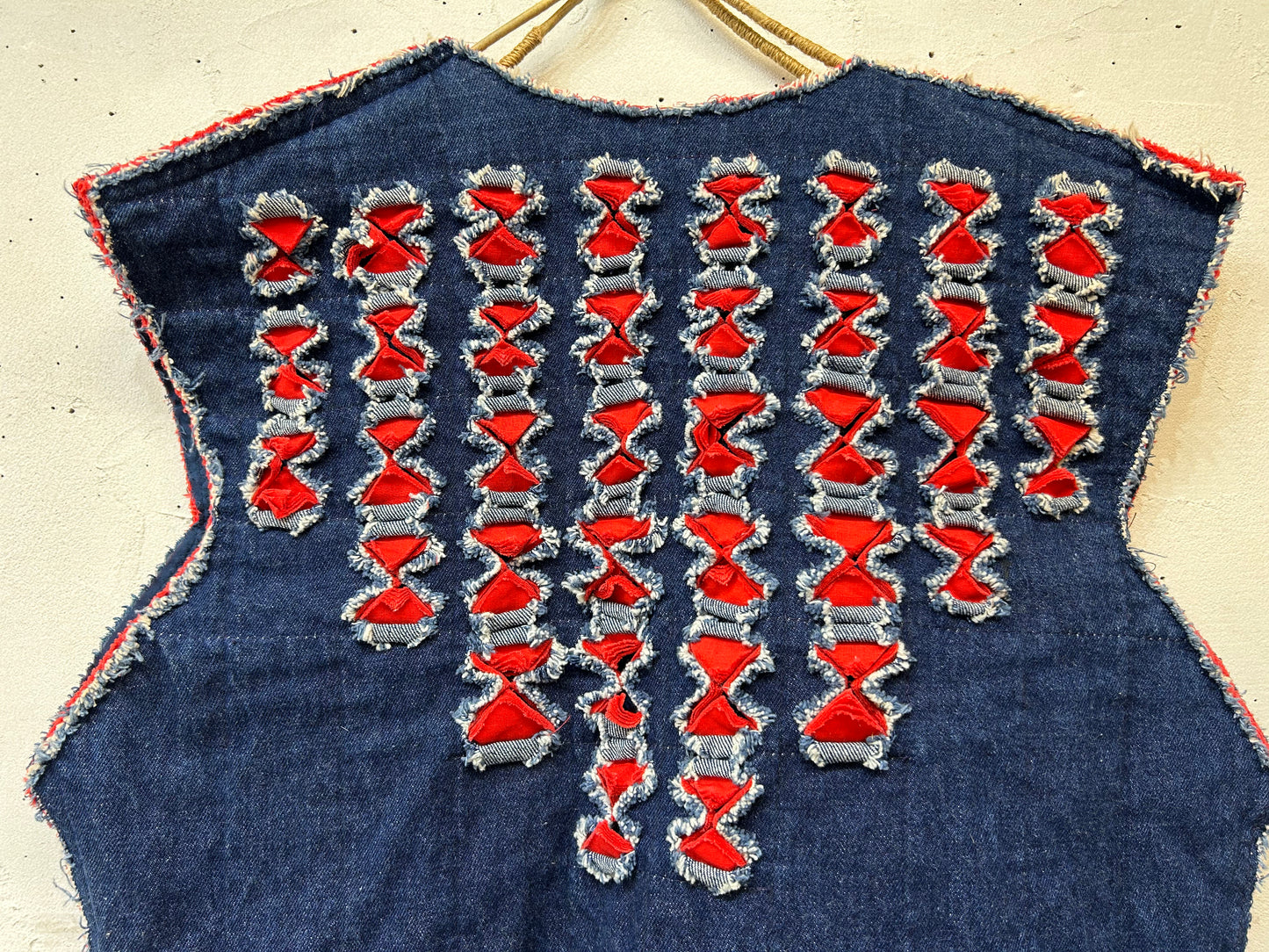 ’70s Vintage Denim Slash Quilt Vest [A25896]