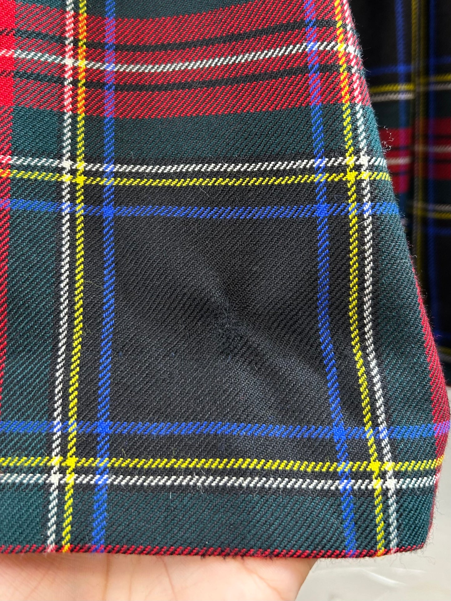 Vintage Plaid Skirt MADE IN SCOTLAND [K28950]