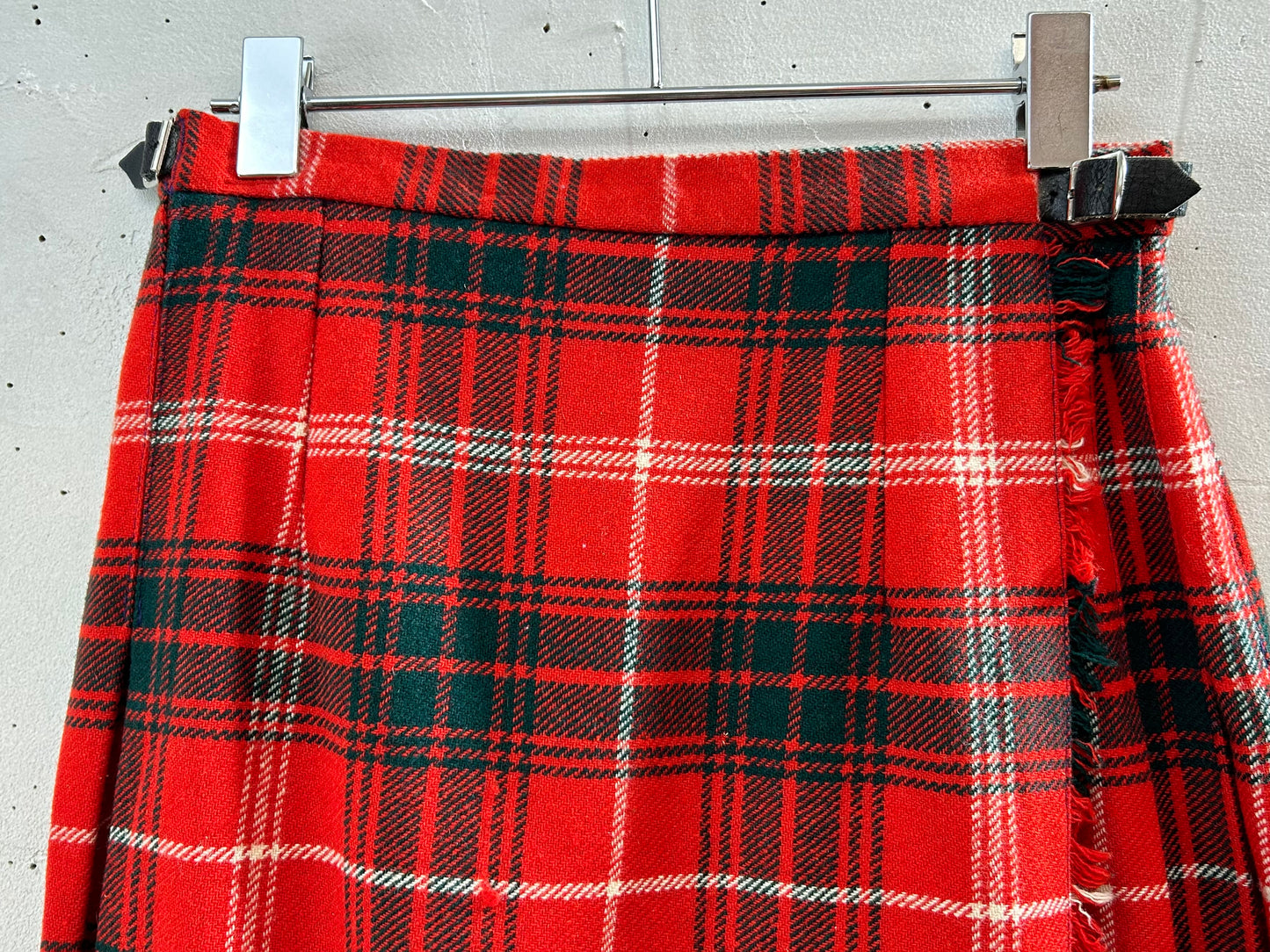 Vintage Plaid Skirt MADE IN IRELAND [K28951]