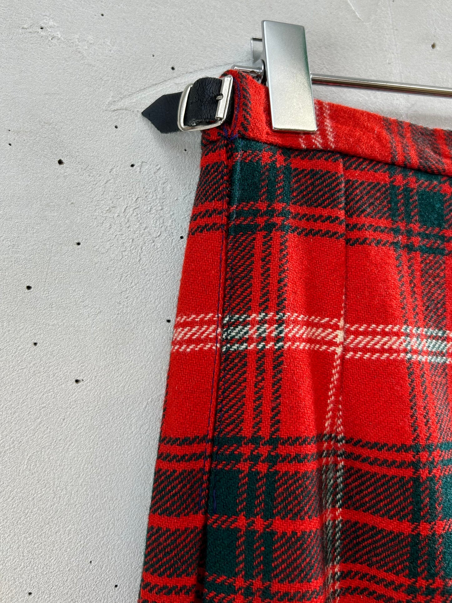 Vintage Plaid Skirt MADE IN IRELAND [K28951]