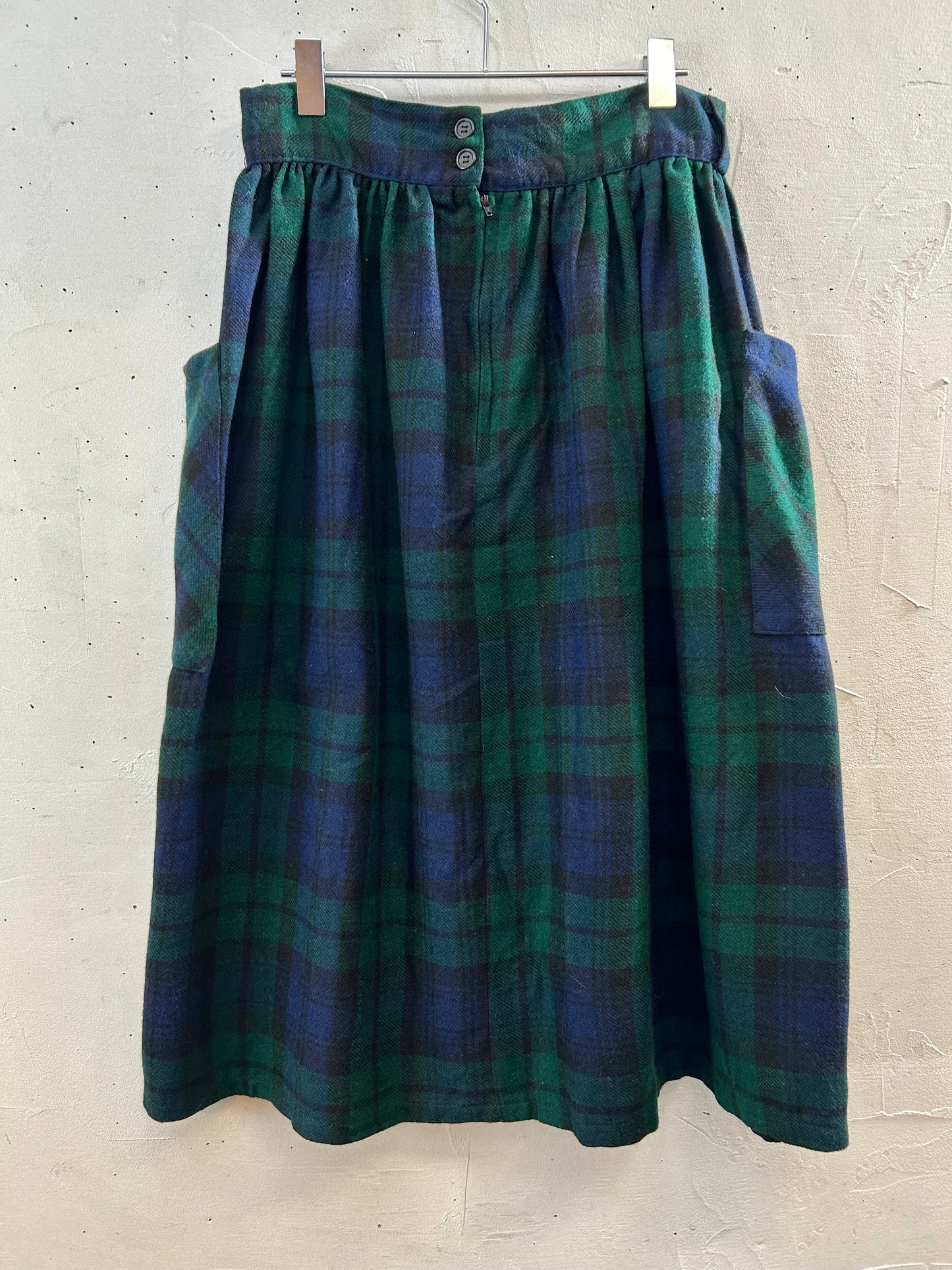 Vintage Plaid Skirt MADE IN CANADA [K28949]