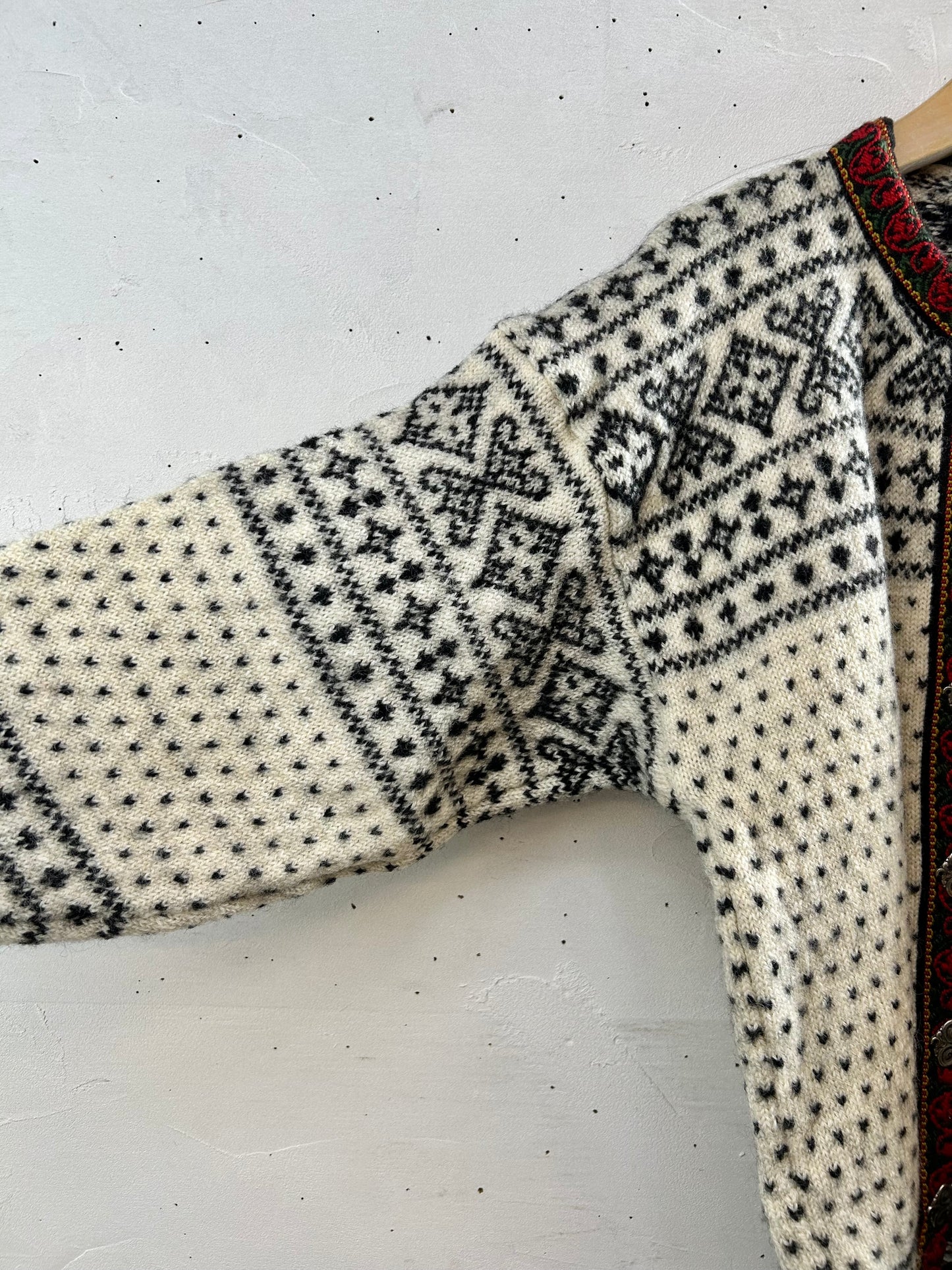 Vintage Nordic Knit Cardigan  MADE IN NORWAY [K28955]