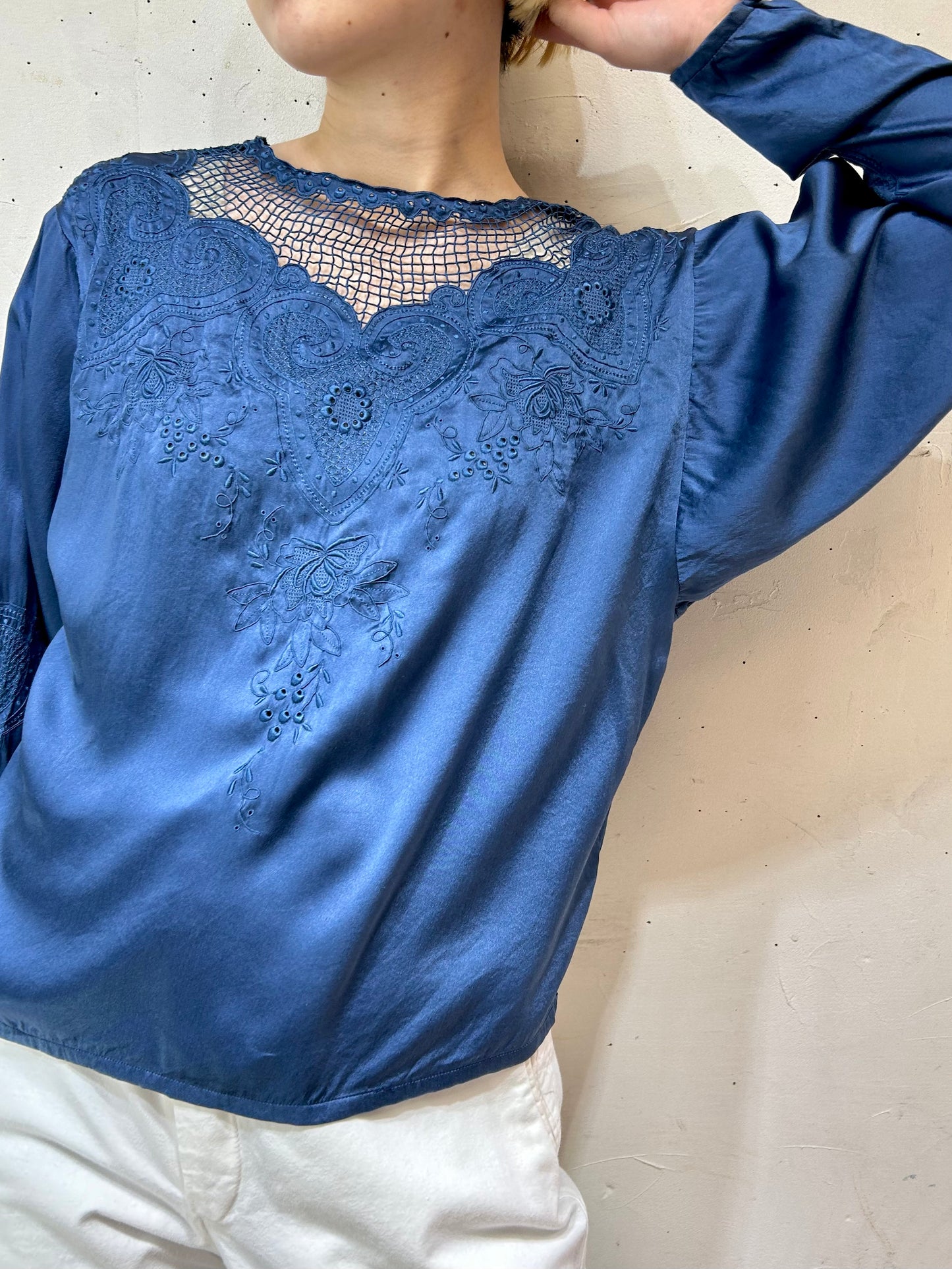 Vintage Silk Blouse [C26603]