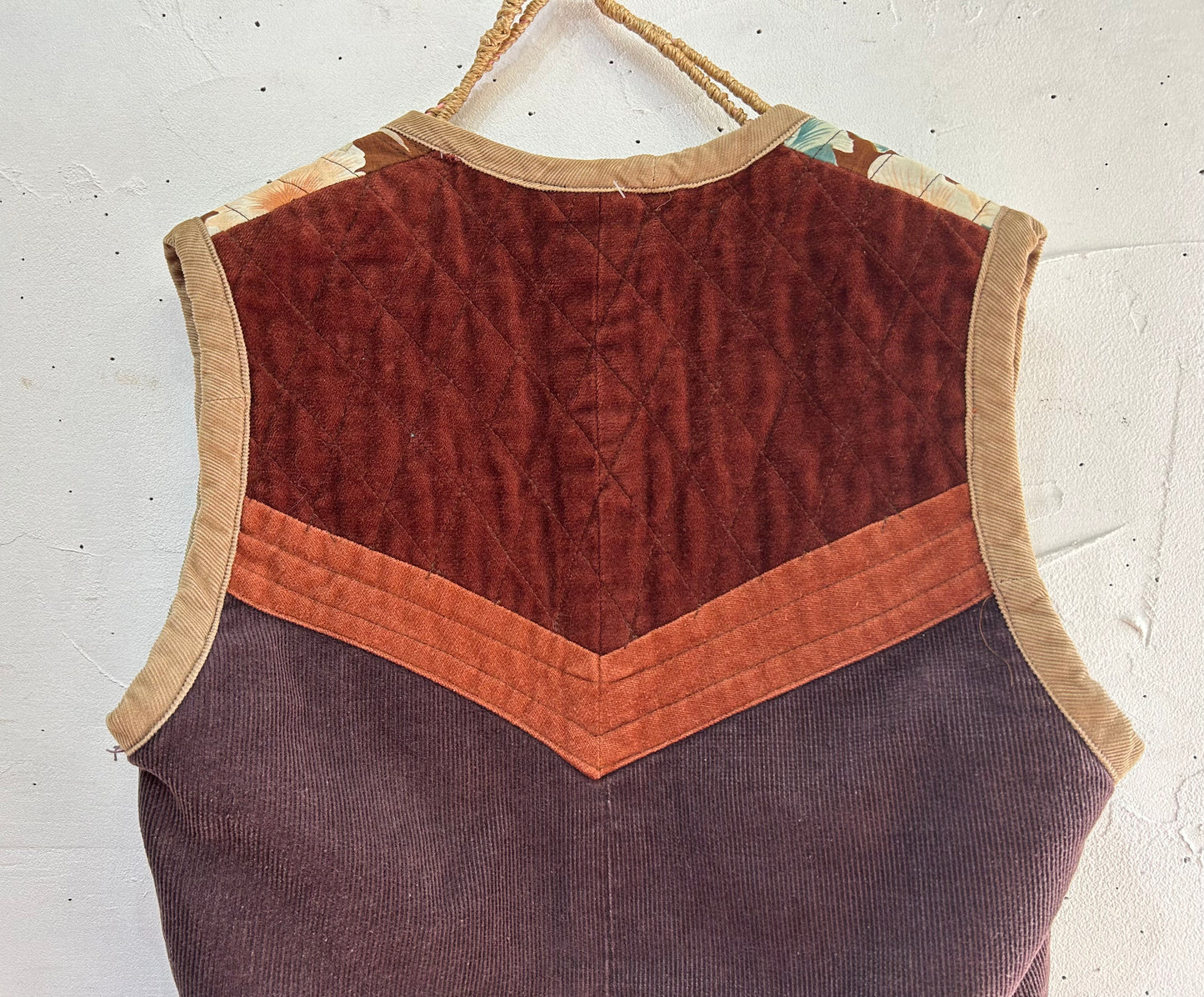 Vintage Patchwork Vest [I25020]