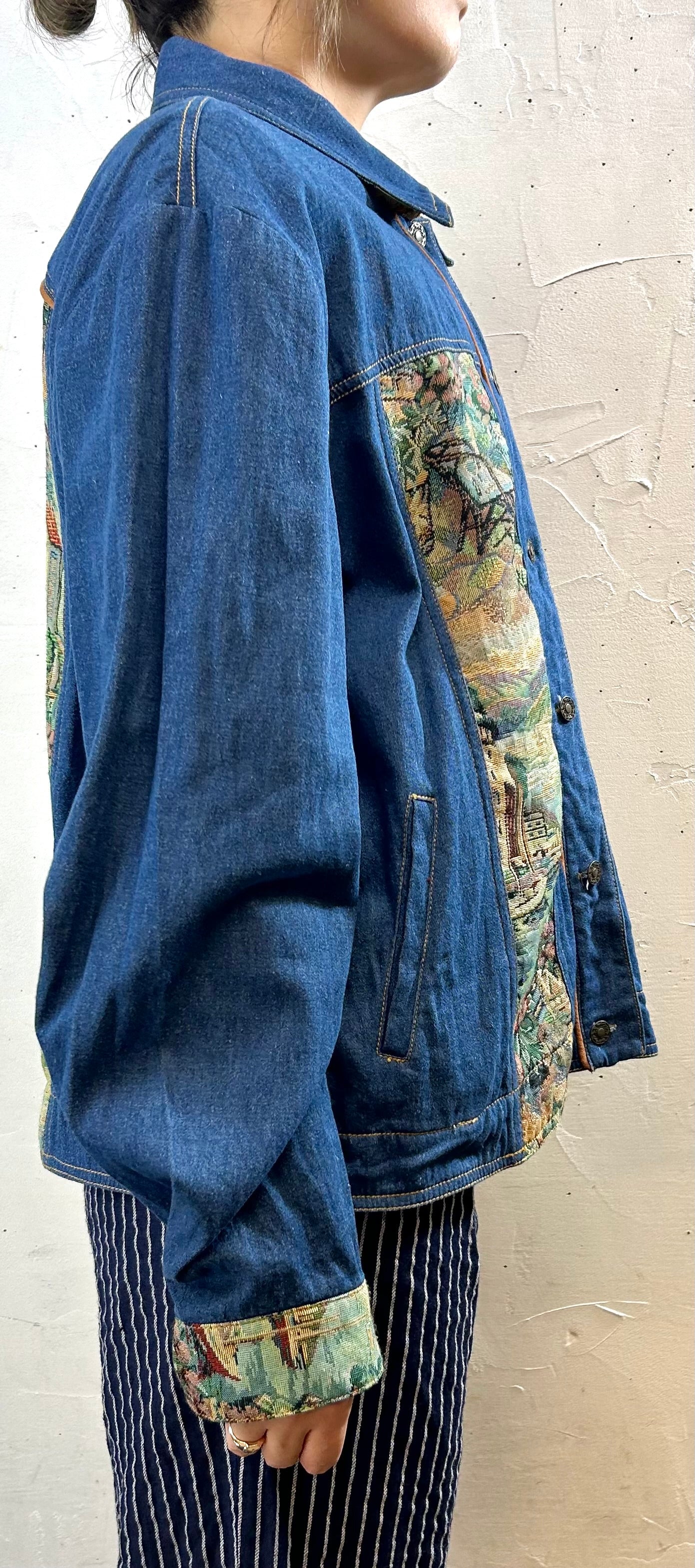 Vintage Denim Jacket [H28285]